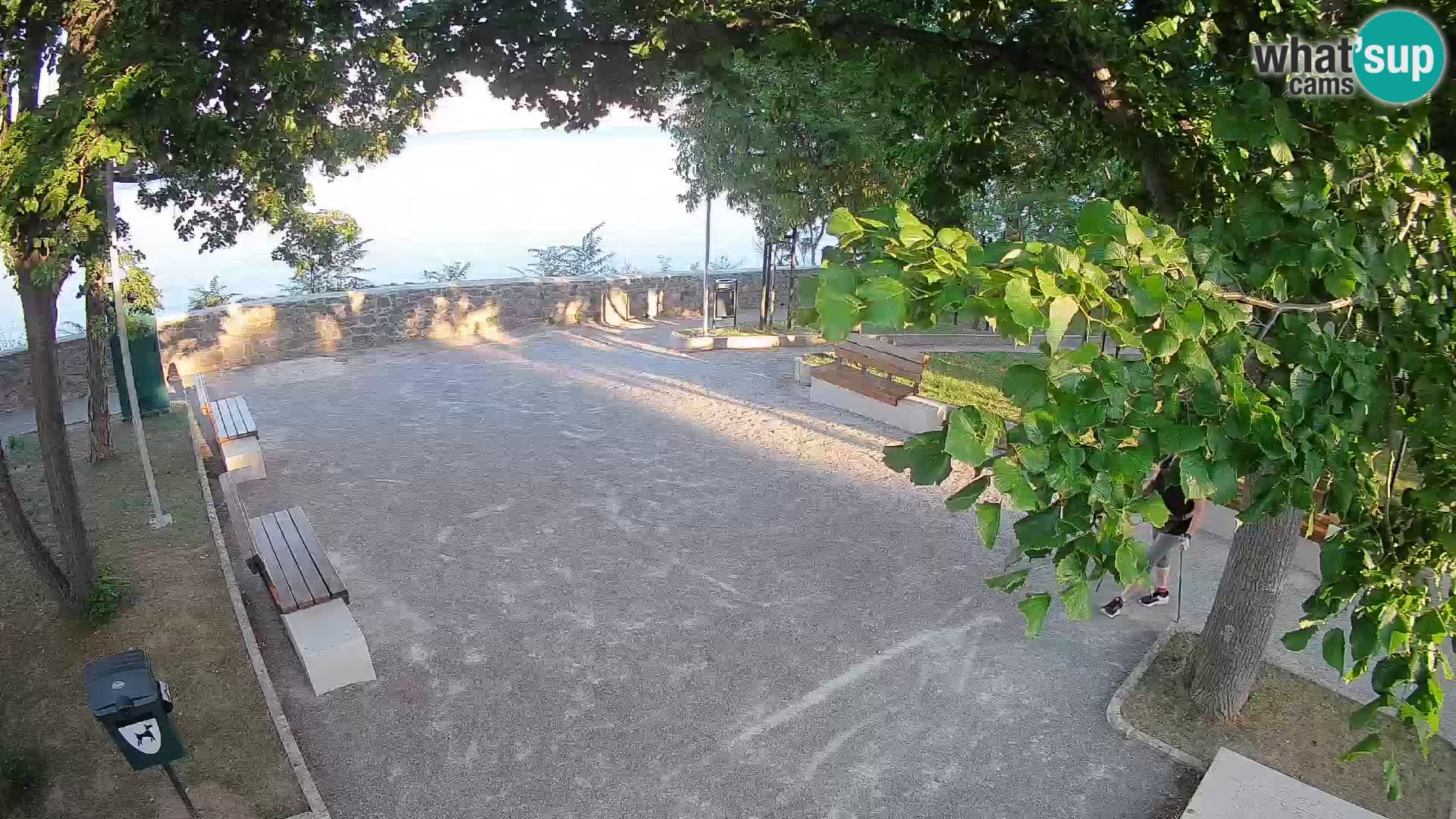 Webcam Senj en direct – Parc des Écrivains et canal du Velebit