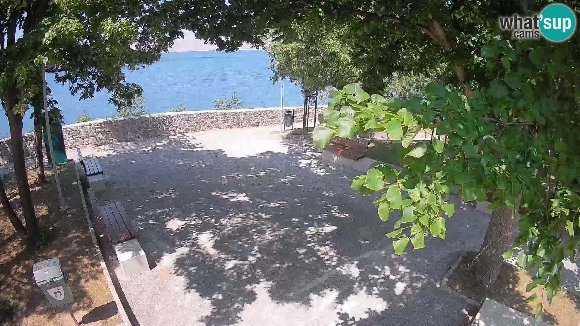 Webcam Senj en direct – Parc des Écrivains et canal du Velebit