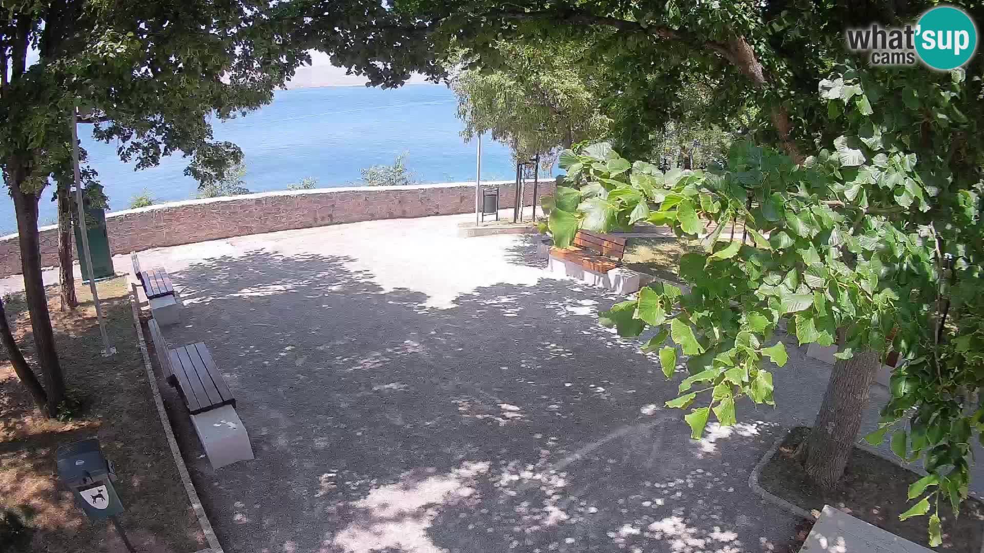 Kamera uživo Senj – Park književnika i Velebitski kanal