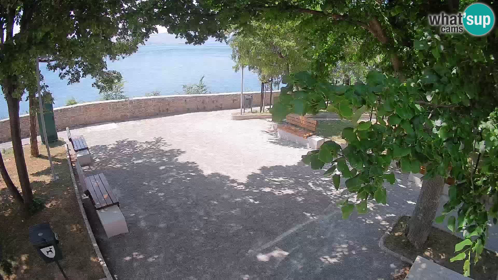 Webcam Senj en direct – Parc des Écrivains et canal du Velebit