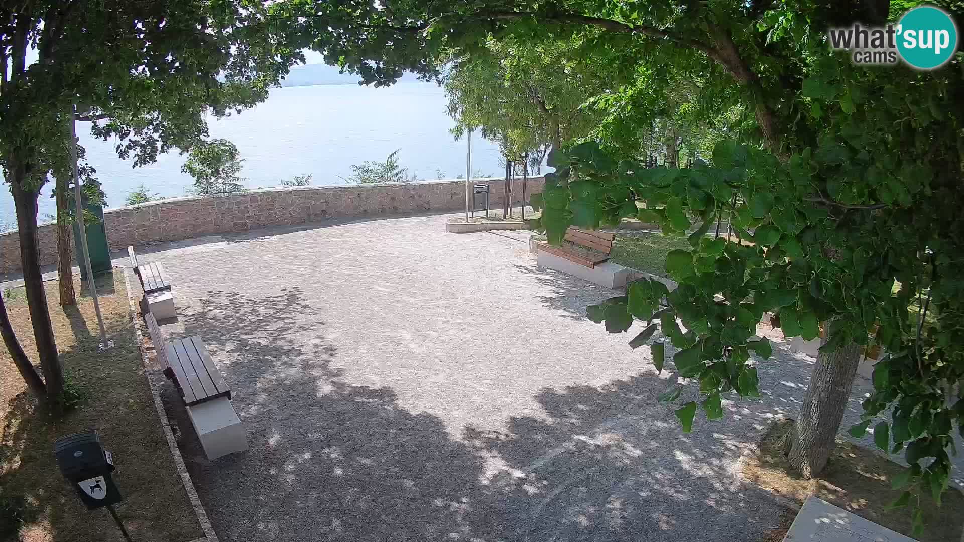 Kamera uživo Senj – Park književnika i Velebitski kanal