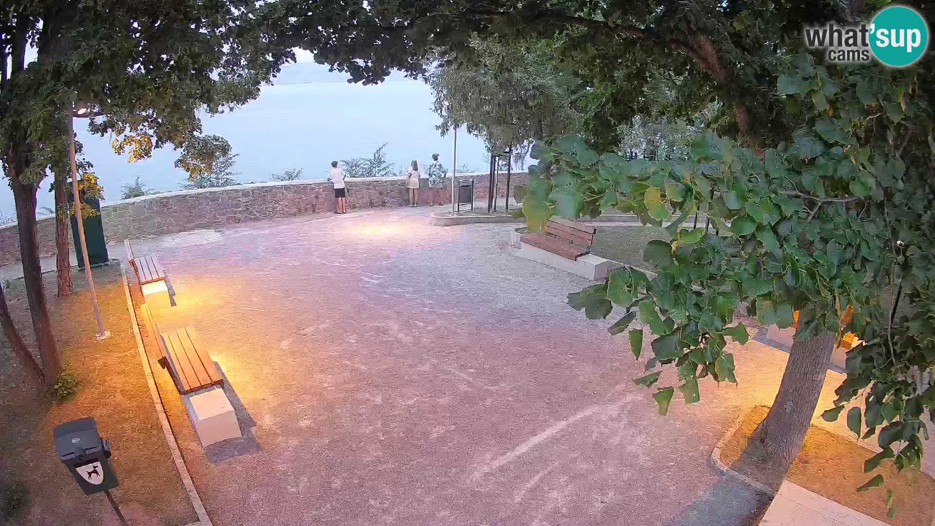 Senj Live Webcam – Schriftstellerpark und Velebit-Kanal