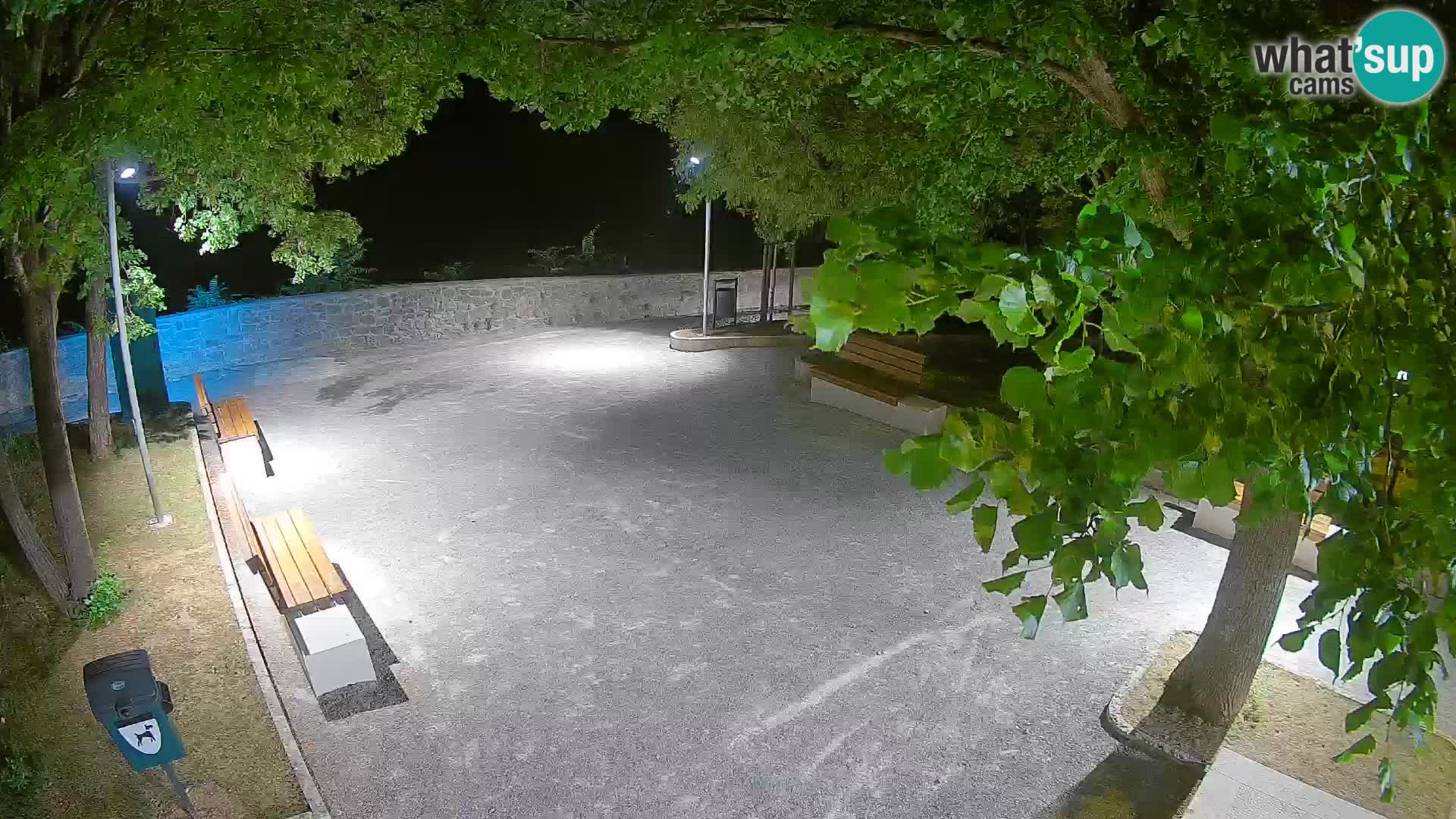 Kamera uživo Senj – Park književnika i Velebitski kanal