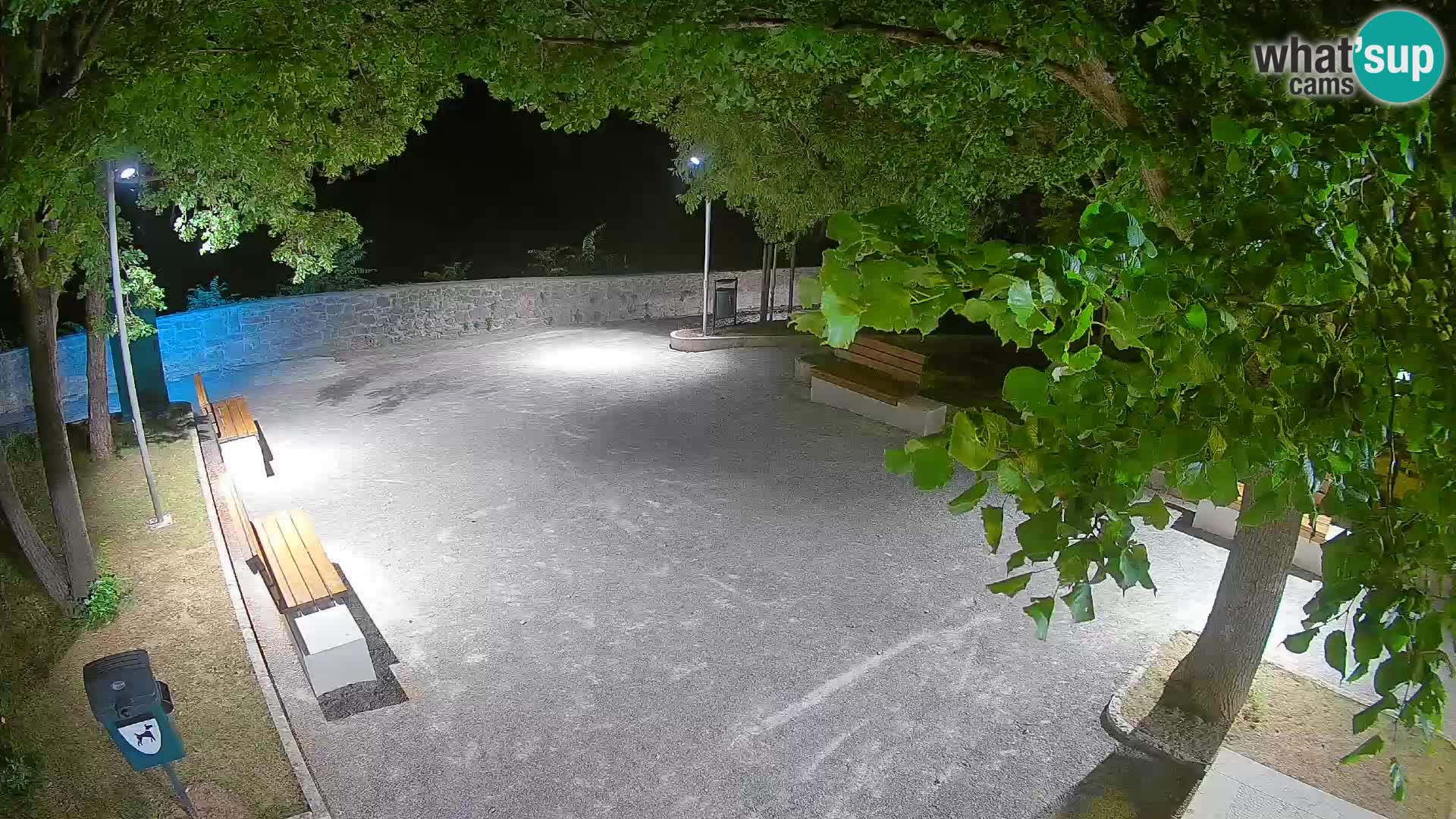 Webcam Senj en direct – Parc des Écrivains et canal du Velebit
