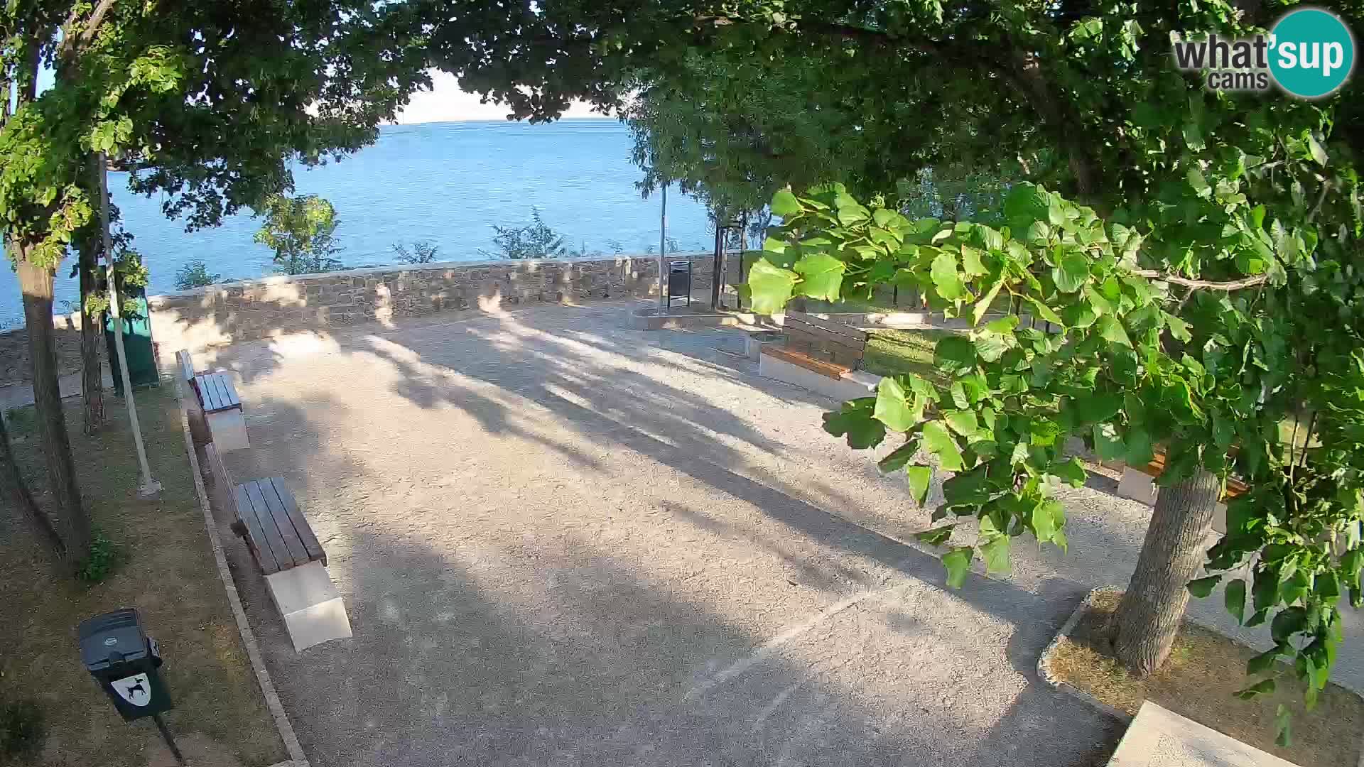 Webcam Senj en direct – Parc des Écrivains et canal du Velebit