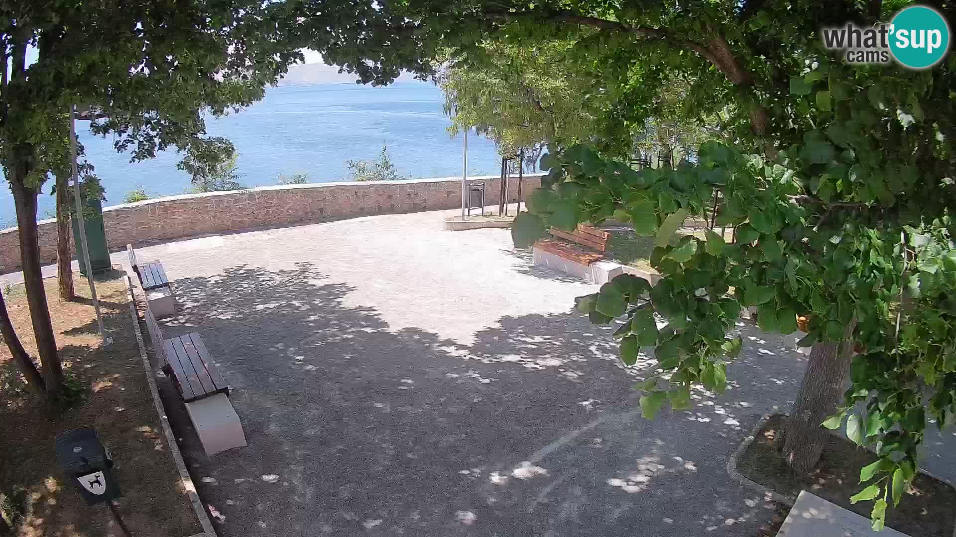 Kamera uživo Senj – Park književnika i Velebitski kanal