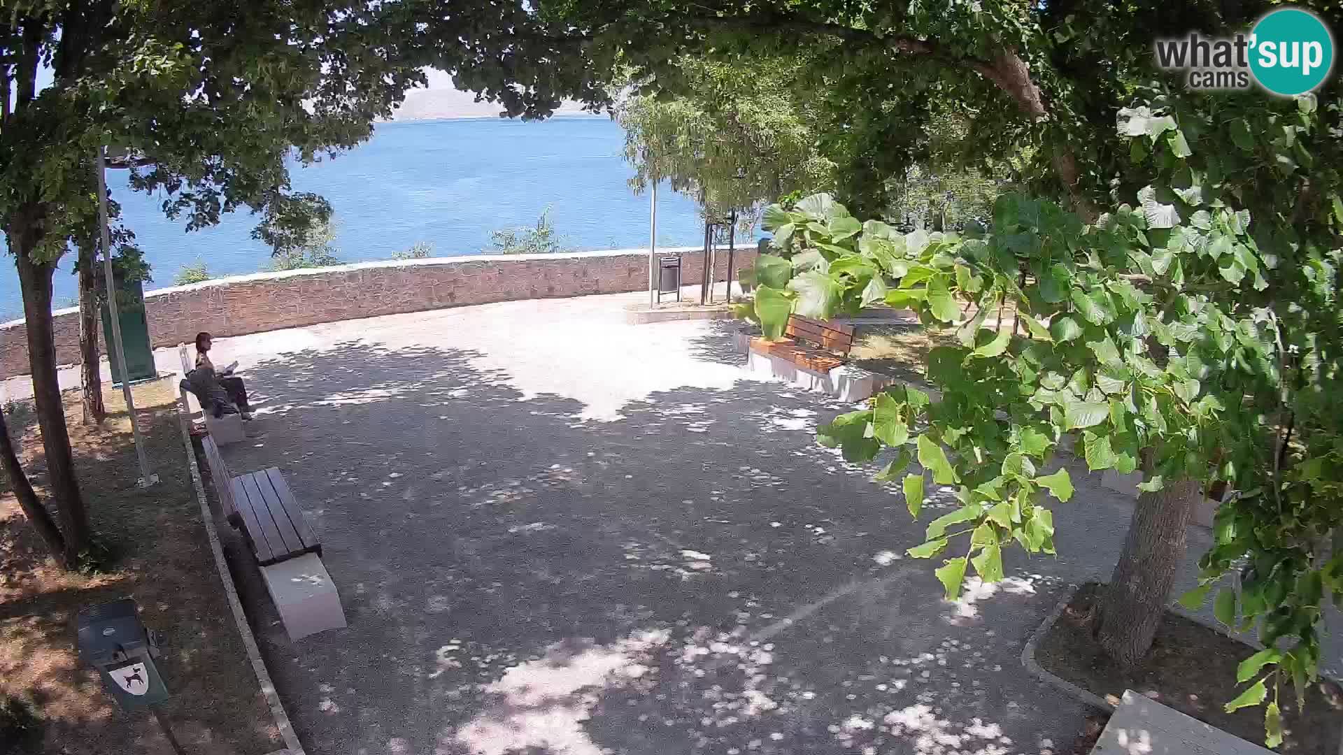 Webcam Senj en direct – Parc des Écrivains et canal du Velebit