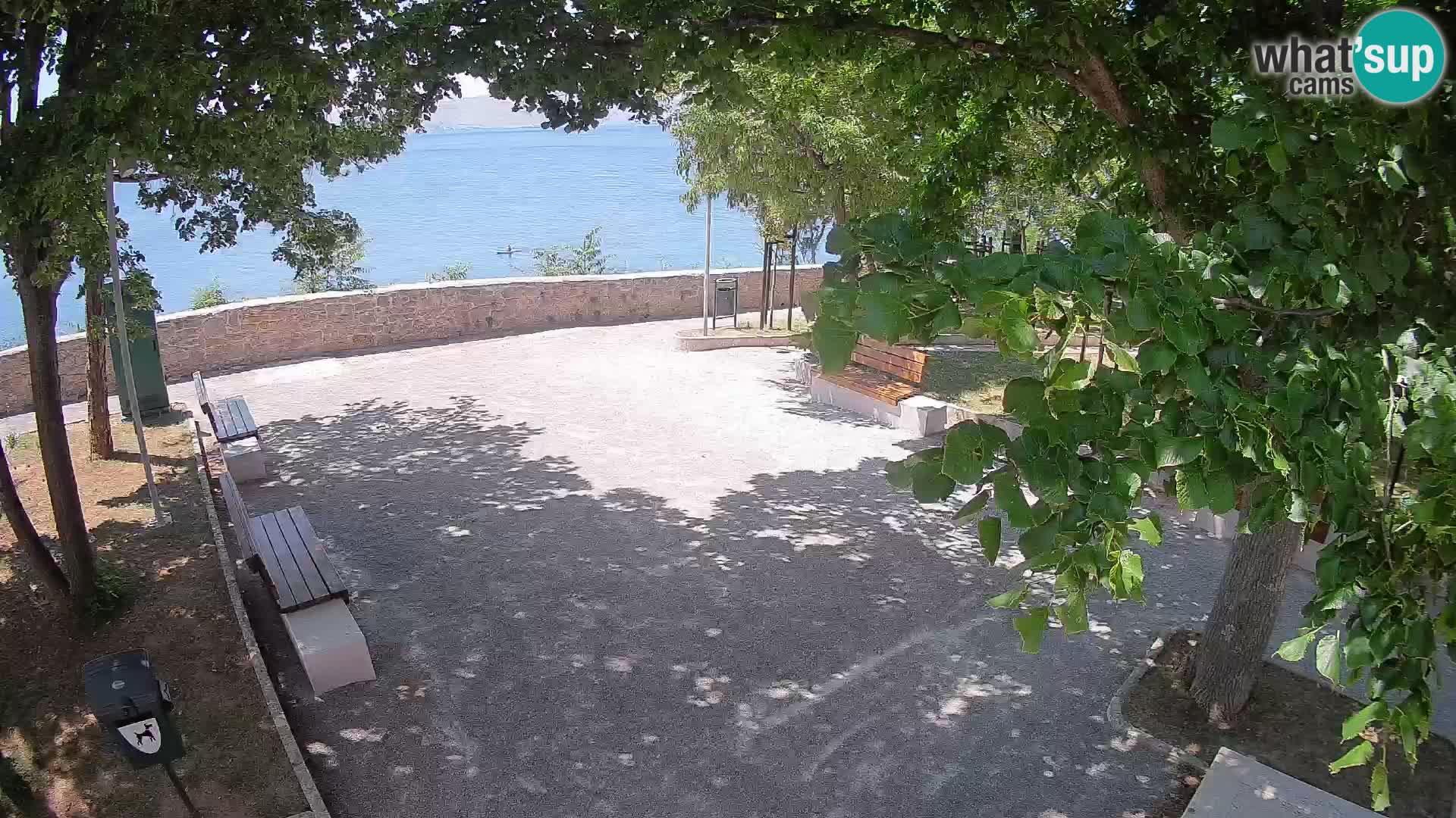 Kamera uživo Senj – Park književnika i Velebitski kanal