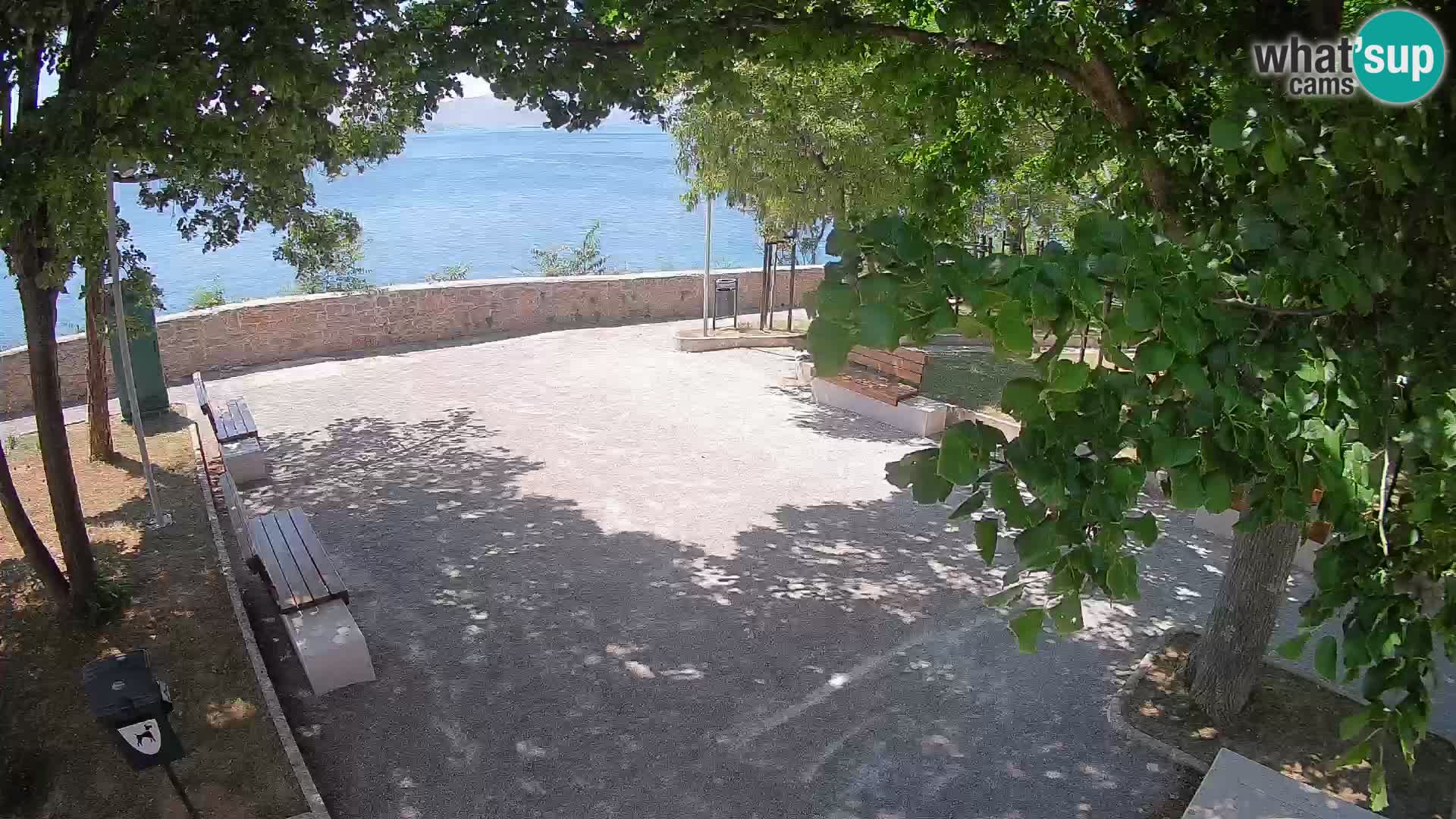 Webcam Senj en direct – Parc des Écrivains et canal du Velebit