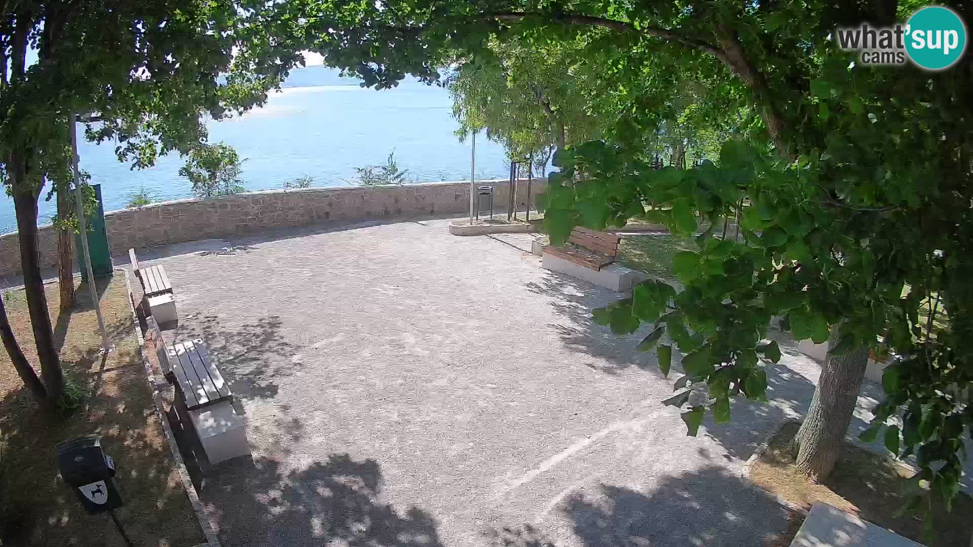 Kamera uživo Senj – Park književnika i Velebitski kanal
