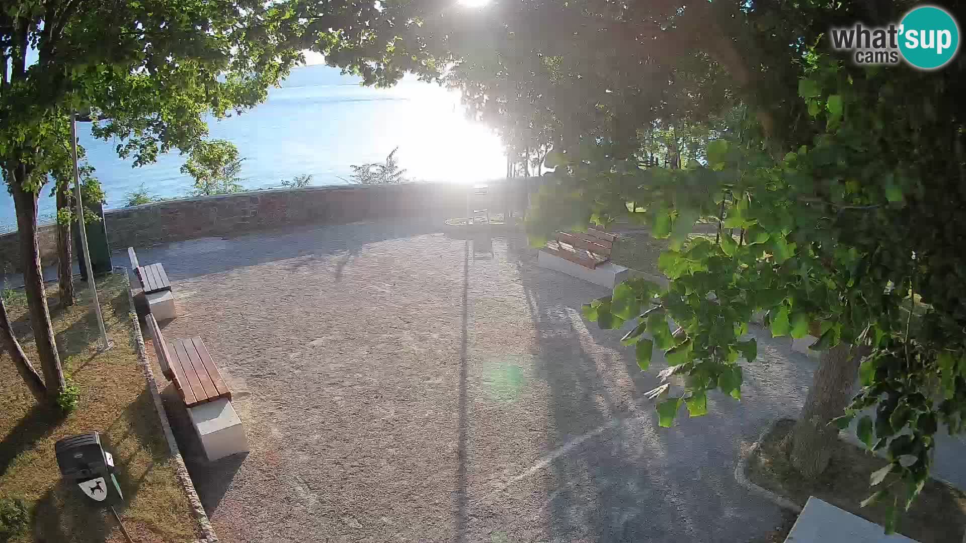 Senj Live Webcam – Schriftstellerpark und Velebit-Kanal