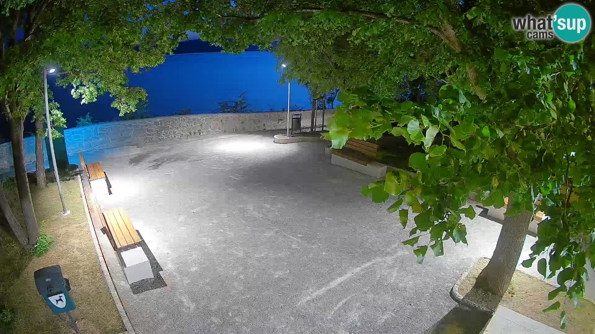Senj Live Webcam – Schriftstellerpark und Velebit-Kanal