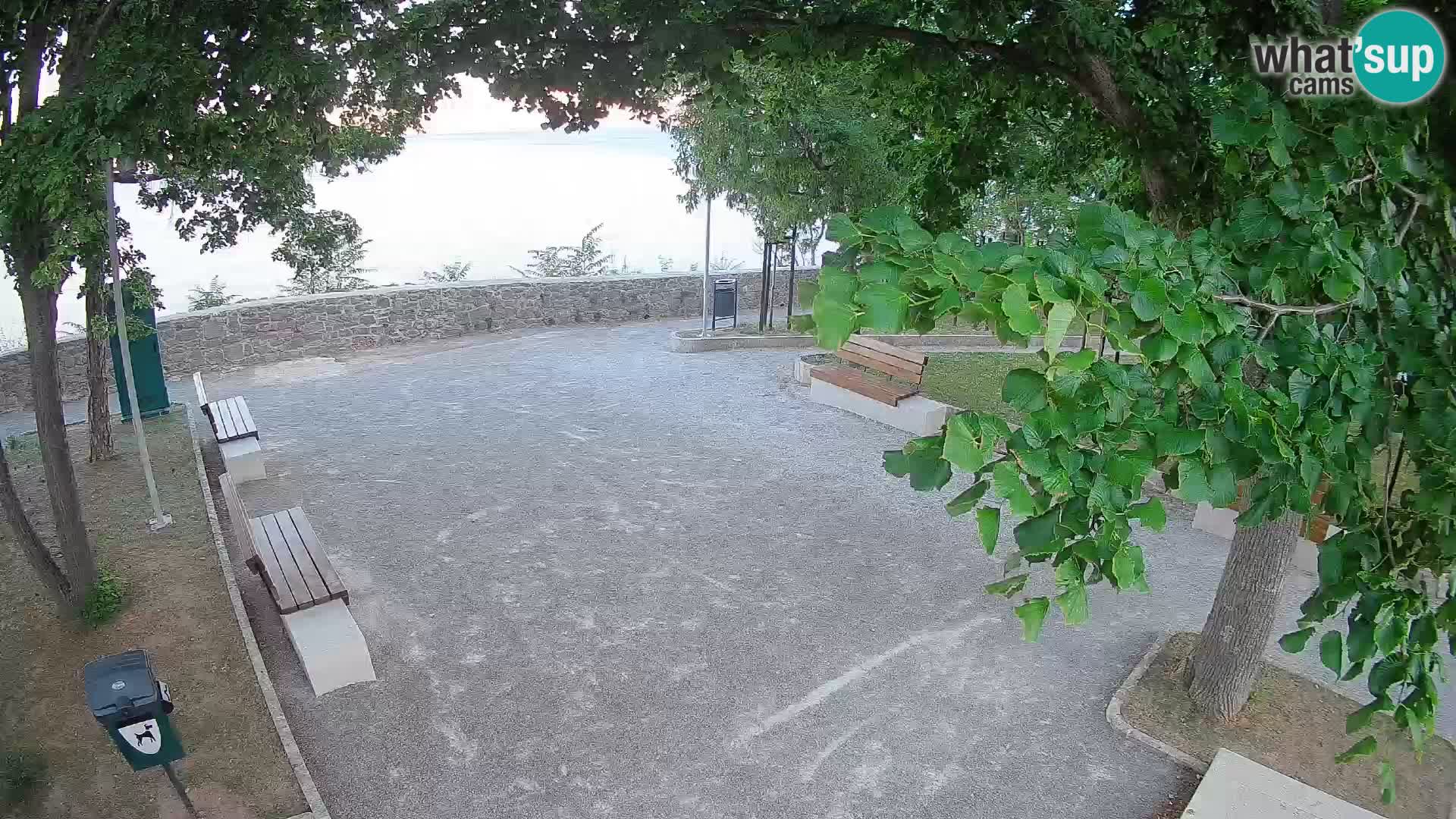 Senj Live Webcam – Schriftstellerpark und Velebit-Kanal