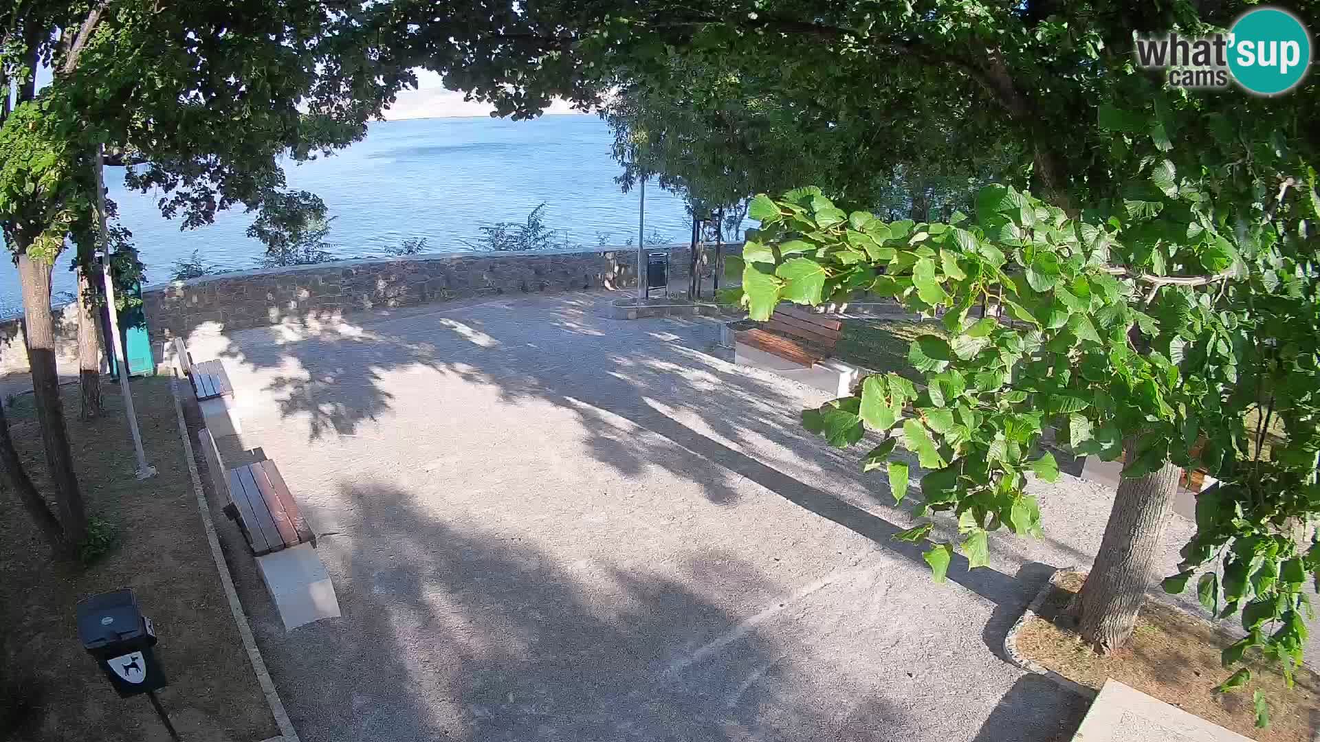 Kamera uživo Senj – Park književnika i Velebitski kanal