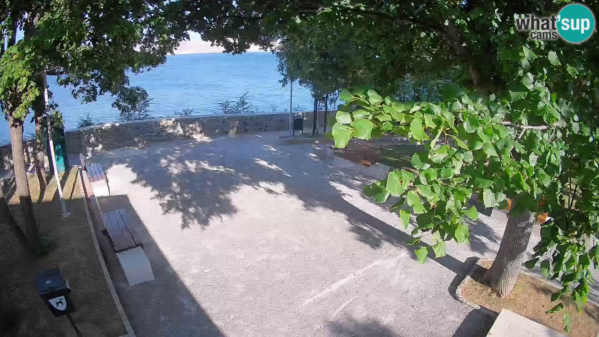 Kamera uživo Senj – Park književnika i Velebitski kanal
