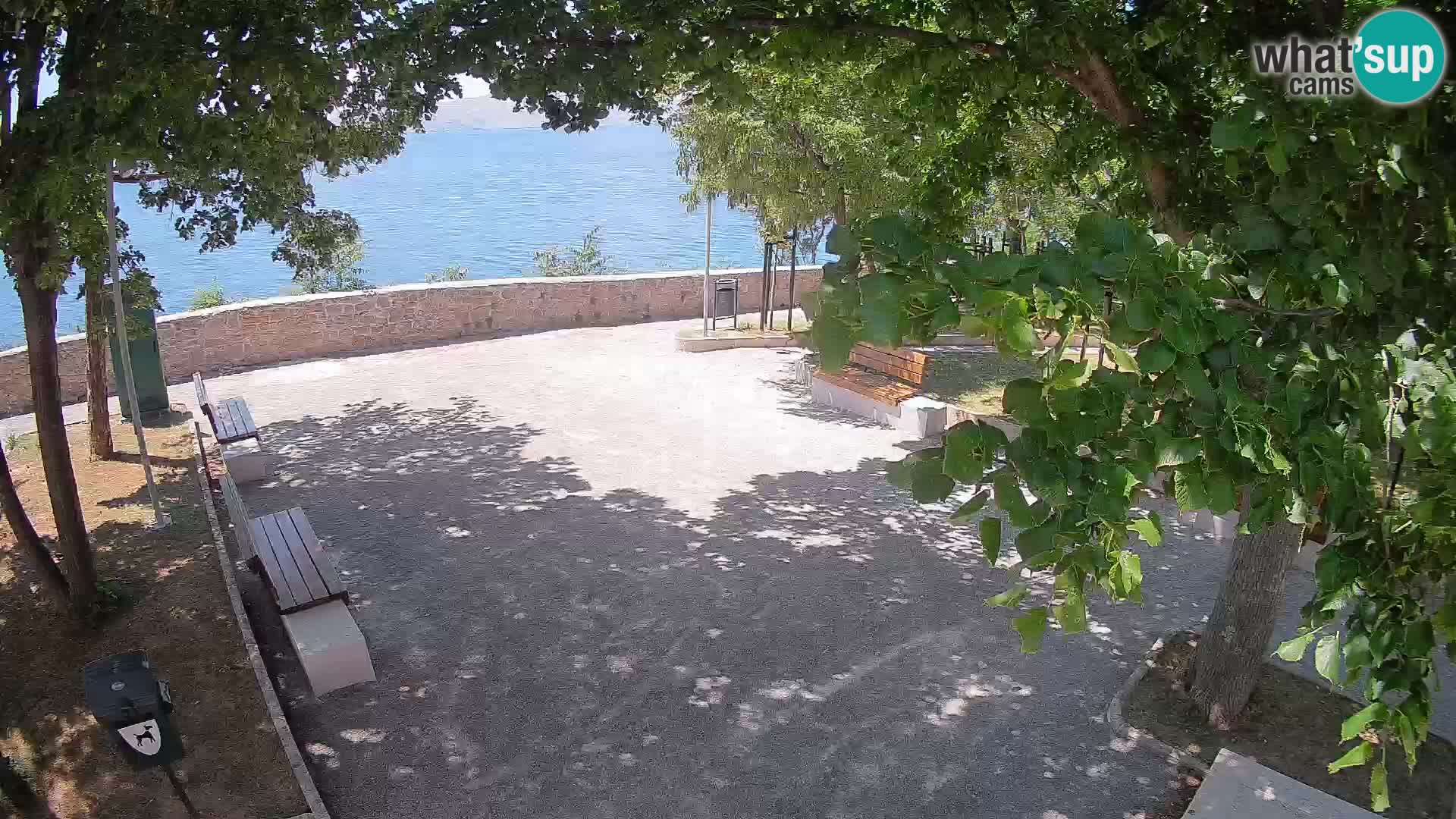 Kamera uživo Senj – Park književnika i Velebitski kanal