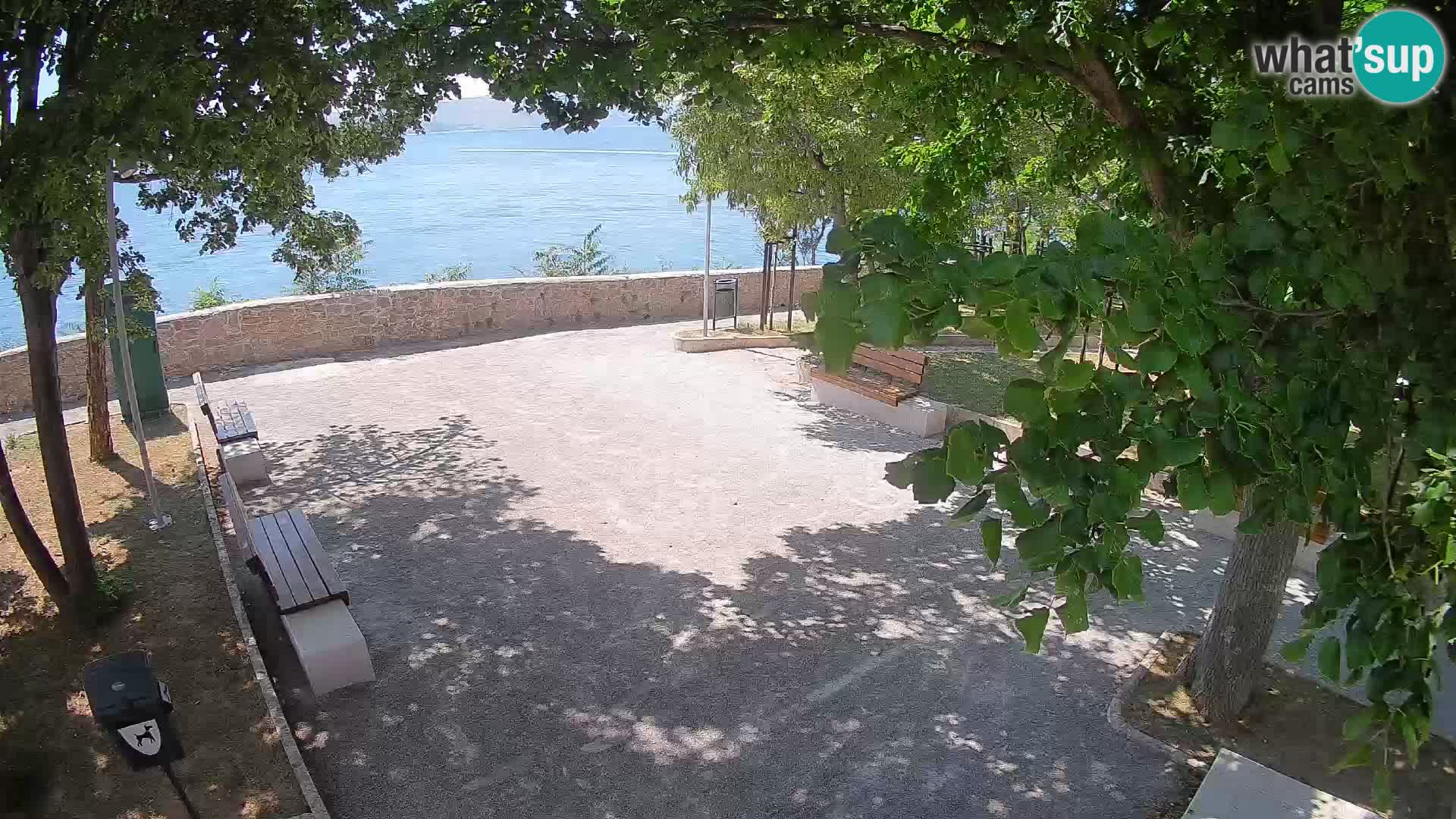 Webcam Senj en direct – Parc des Écrivains et canal du Velebit