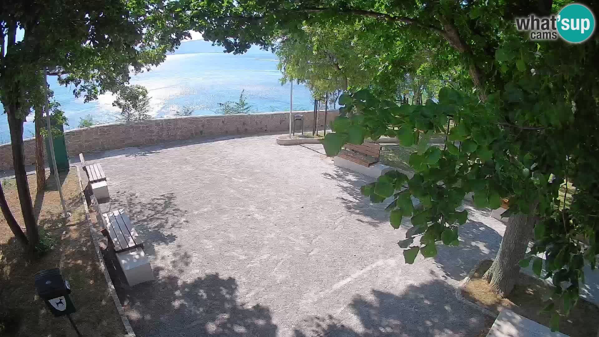 Webcam Senj en direct – Parc des Écrivains et canal du Velebit