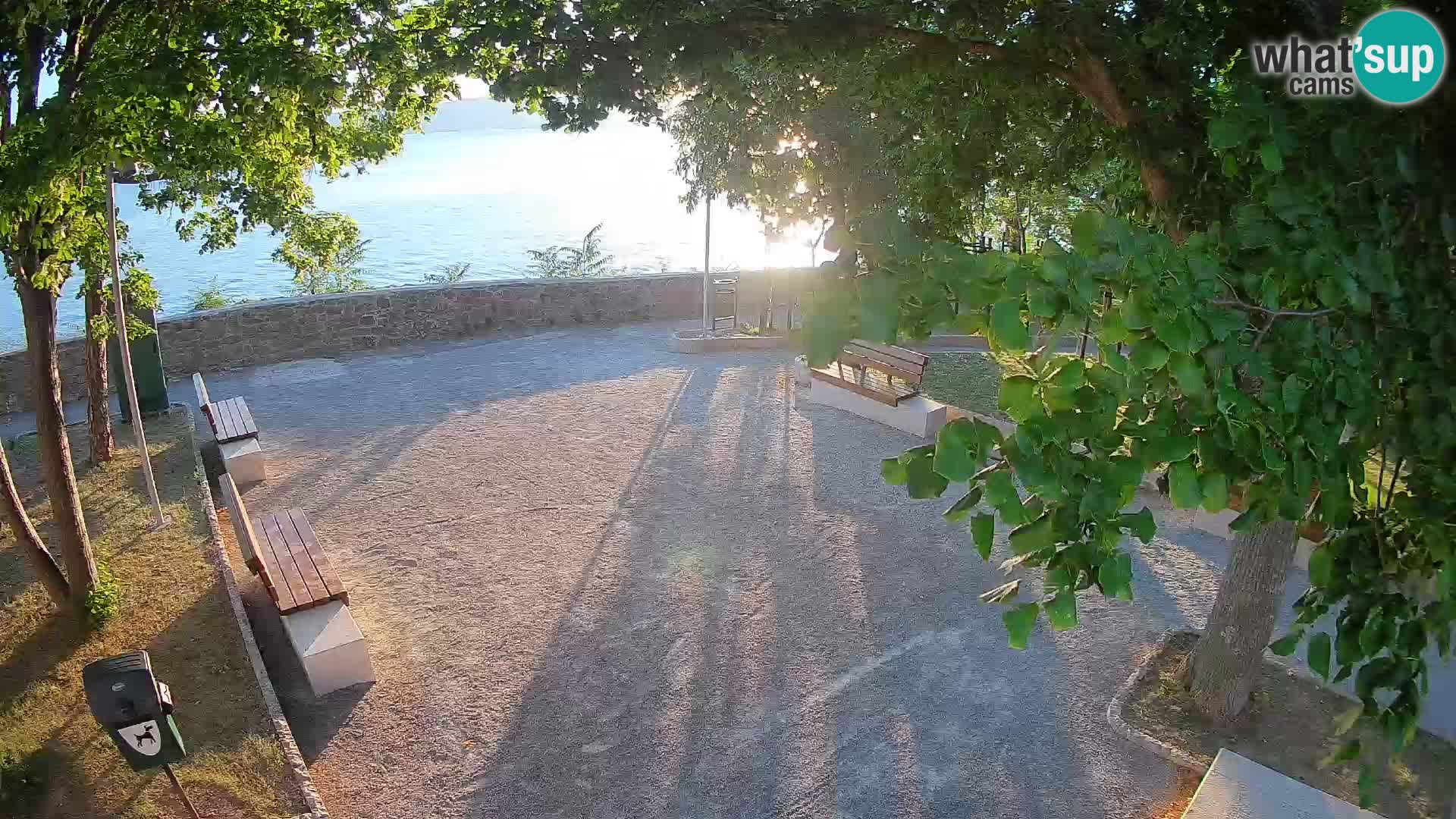Webcam Senj en direct – Parc des Écrivains et canal du Velebit