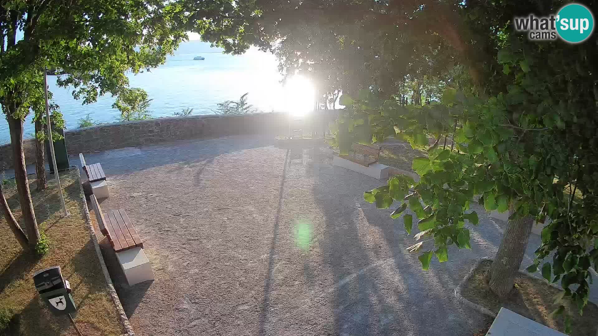 Webcam Senj en direct – Parc des Écrivains et canal du Velebit
