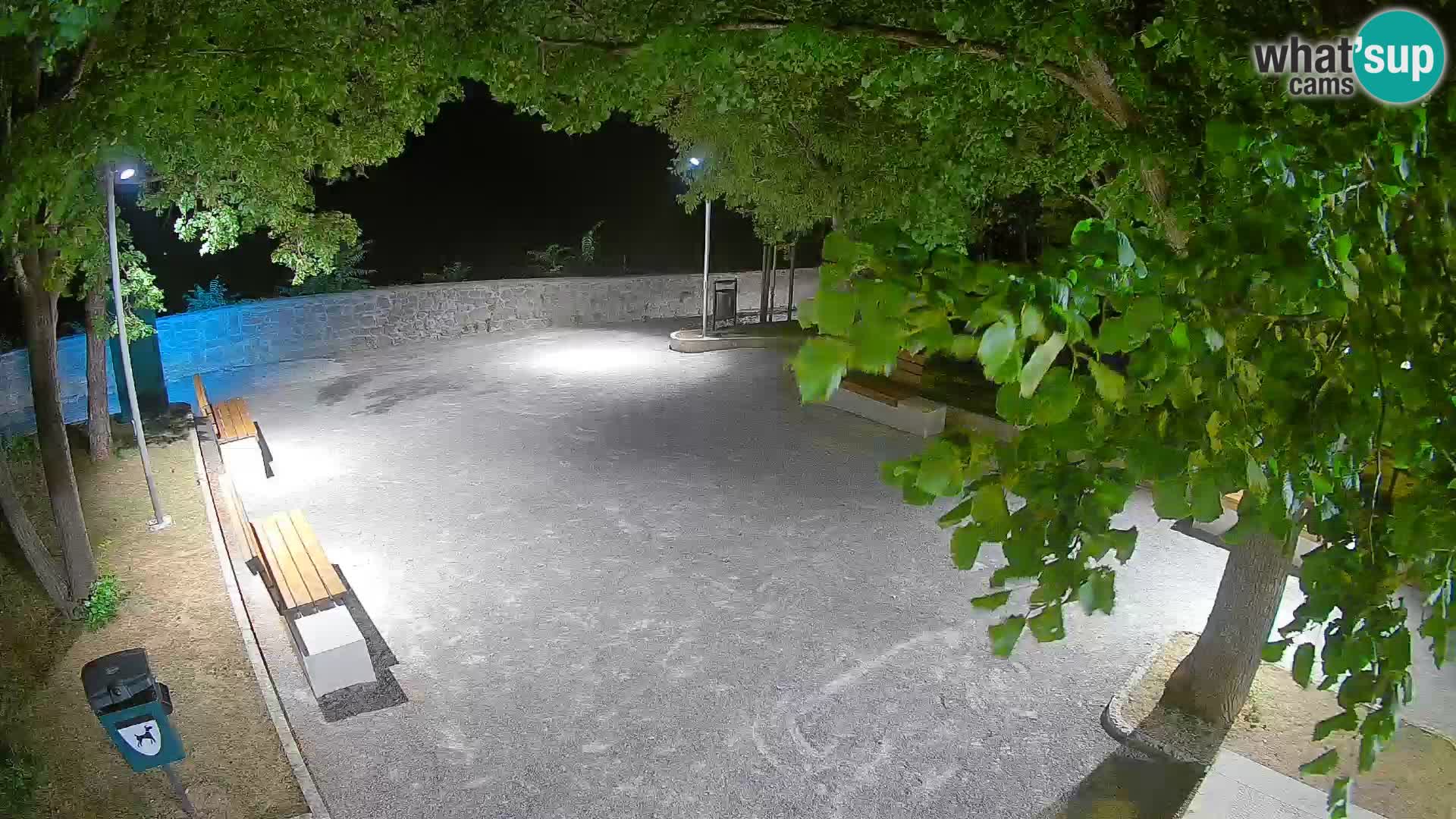 Kamera uživo Senj – Park književnika i Velebitski kanal