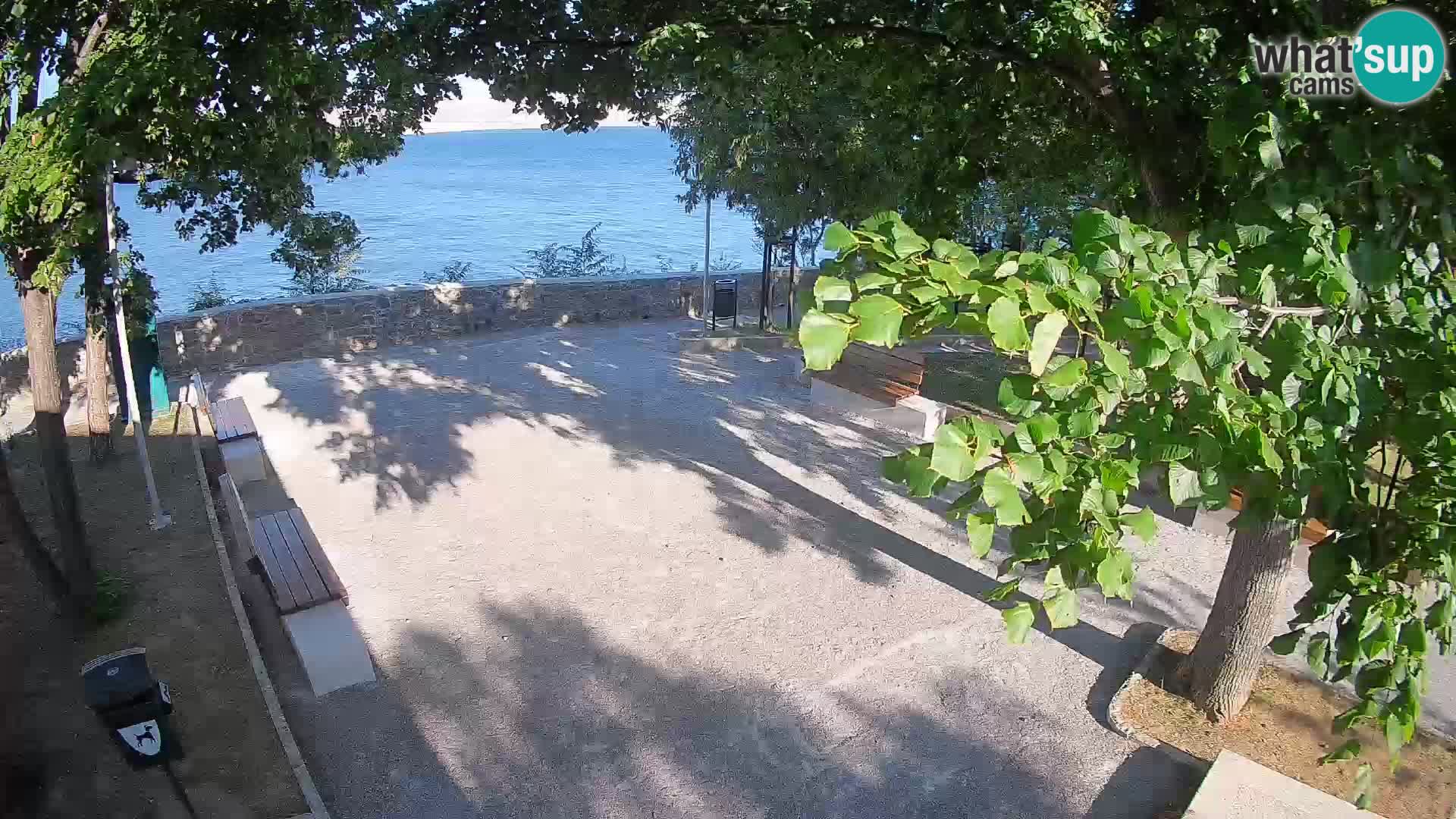 Webcam Senj en direct – Parc des Écrivains et canal du Velebit