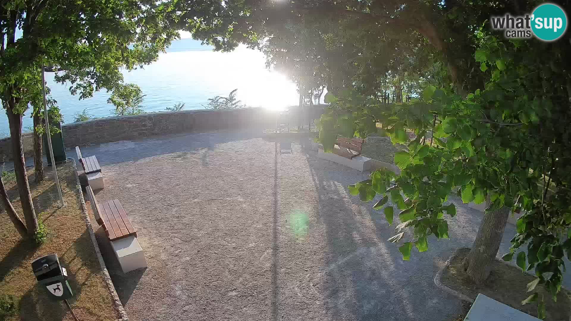 Senj Live Webcam – Schriftstellerpark und Velebit-Kanal