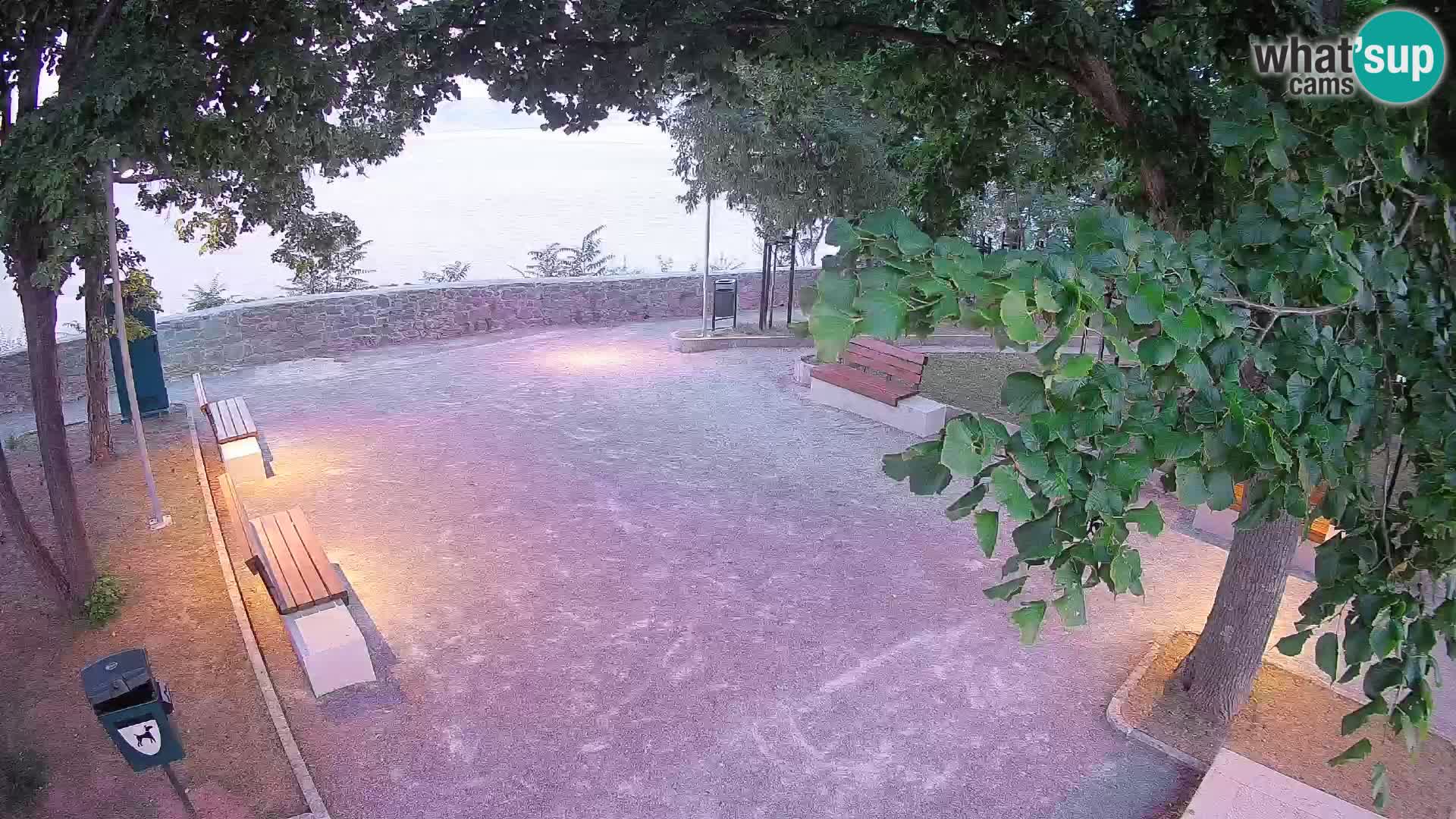 Senj Live Webcam – Schriftstellerpark und Velebit-Kanal