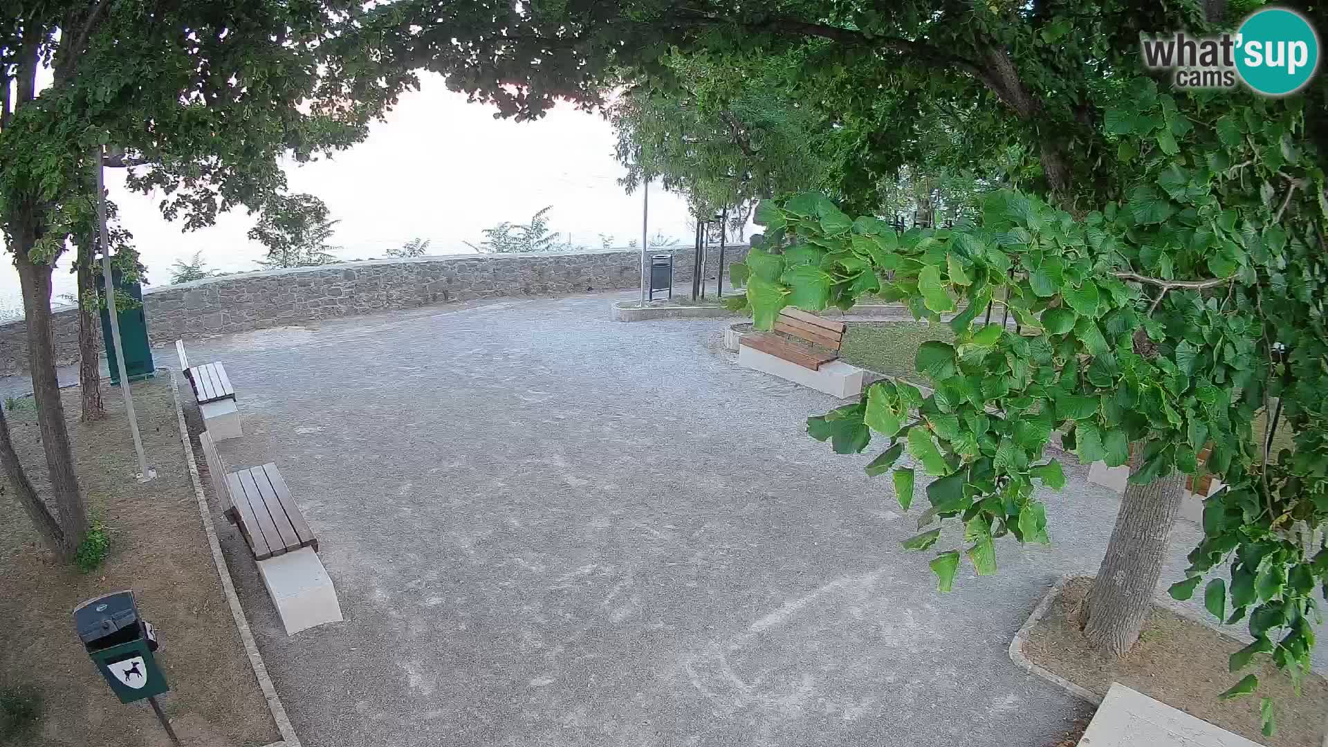 Senj Live Webcam – Schriftstellerpark und Velebit-Kanal