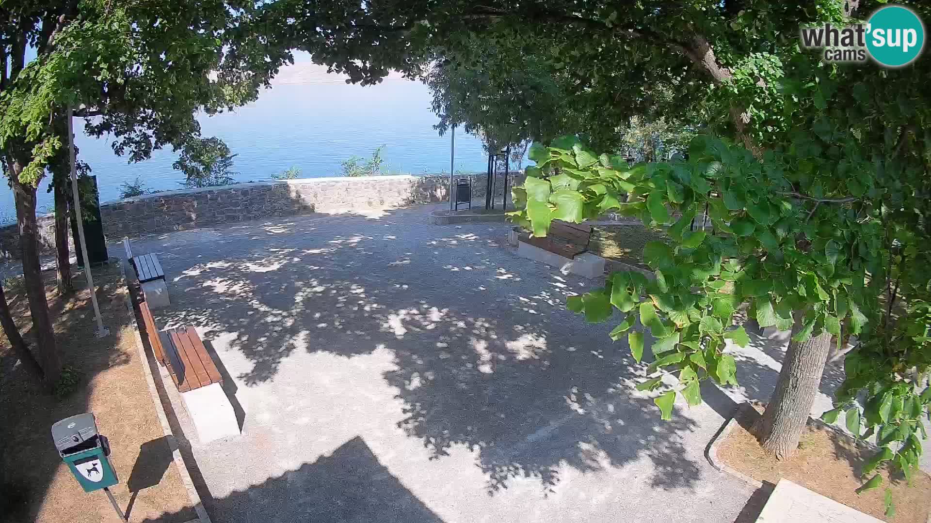 Webcam Senj en direct – Parc des Écrivains et canal du Velebit
