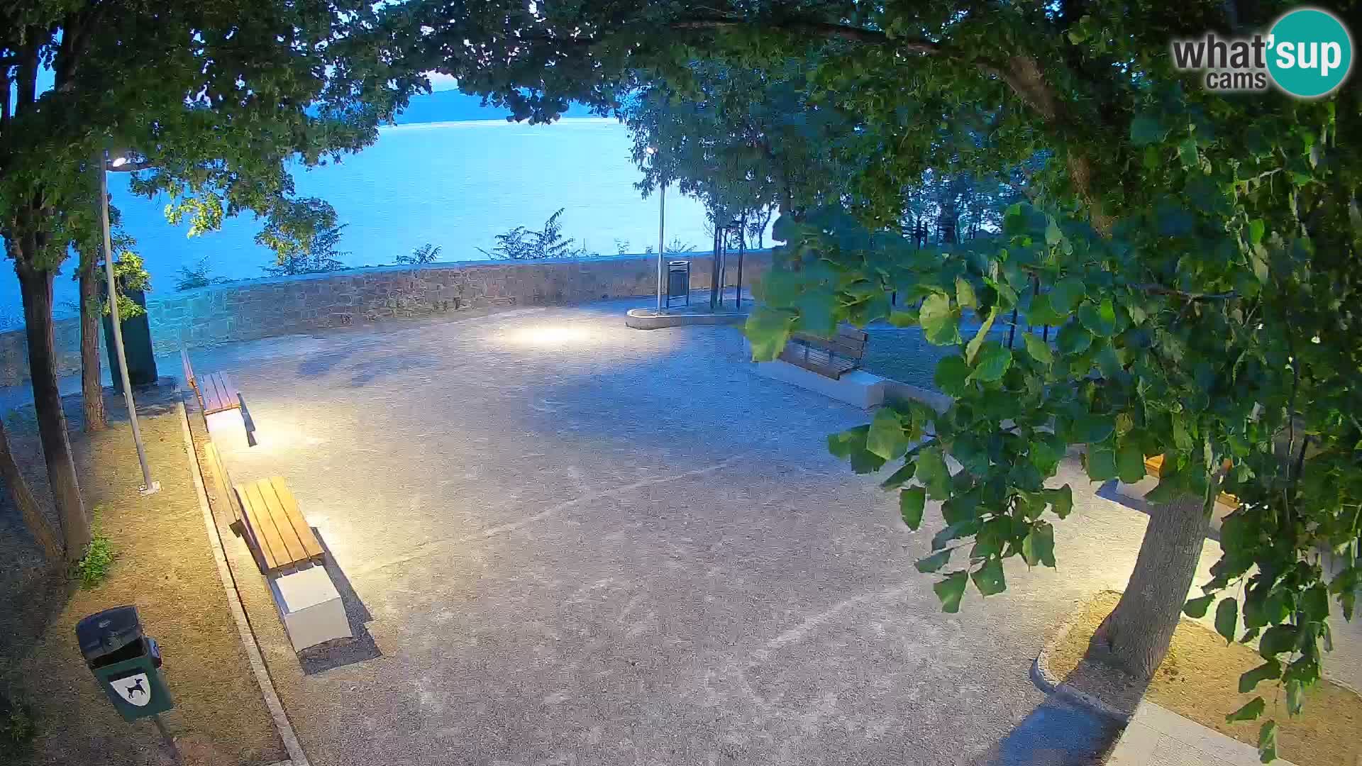 Senj Live Webcam – Schriftstellerpark und Velebit-Kanal