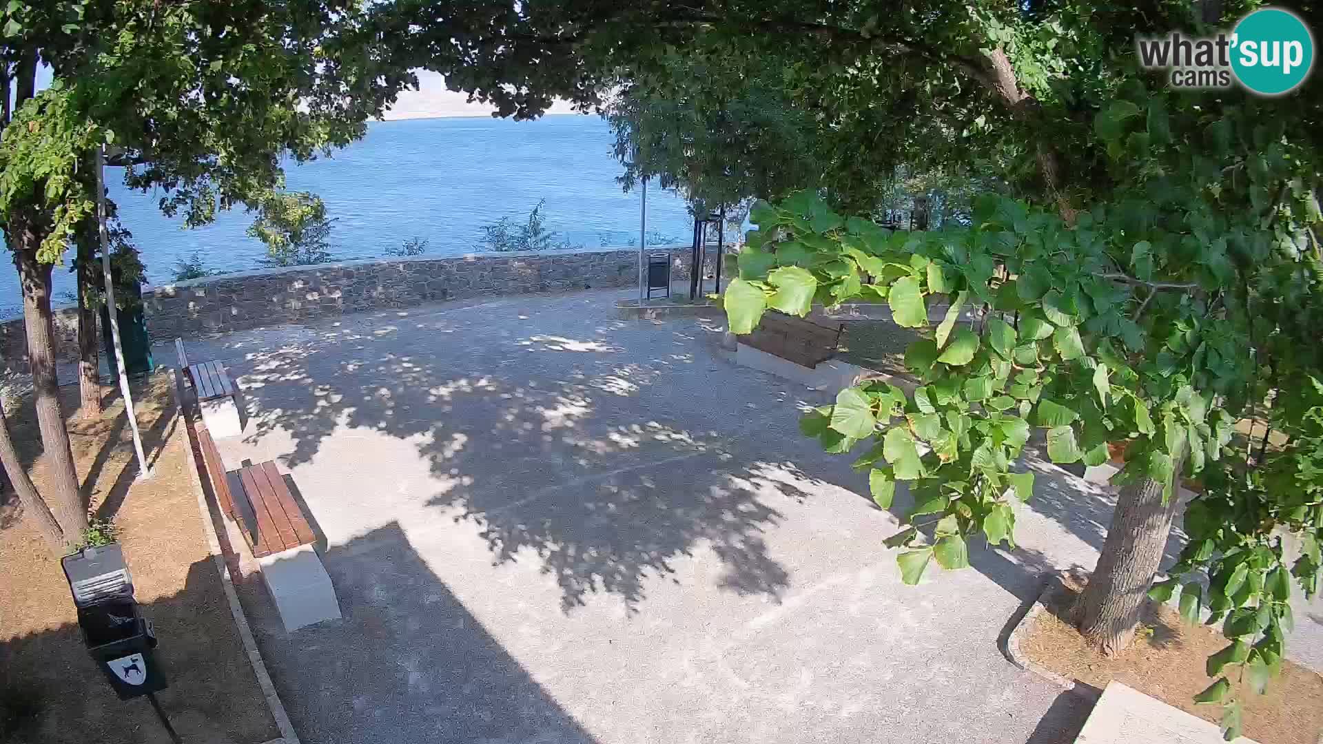 Webcam Senj en direct – Parc des Écrivains et canal du Velebit