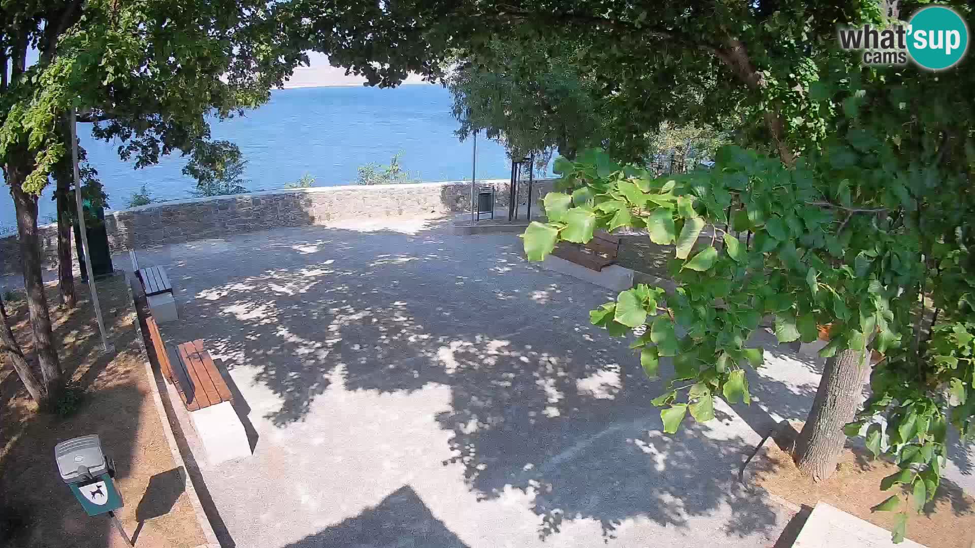 Webcam Senj en direct – Parc des Écrivains et canal du Velebit