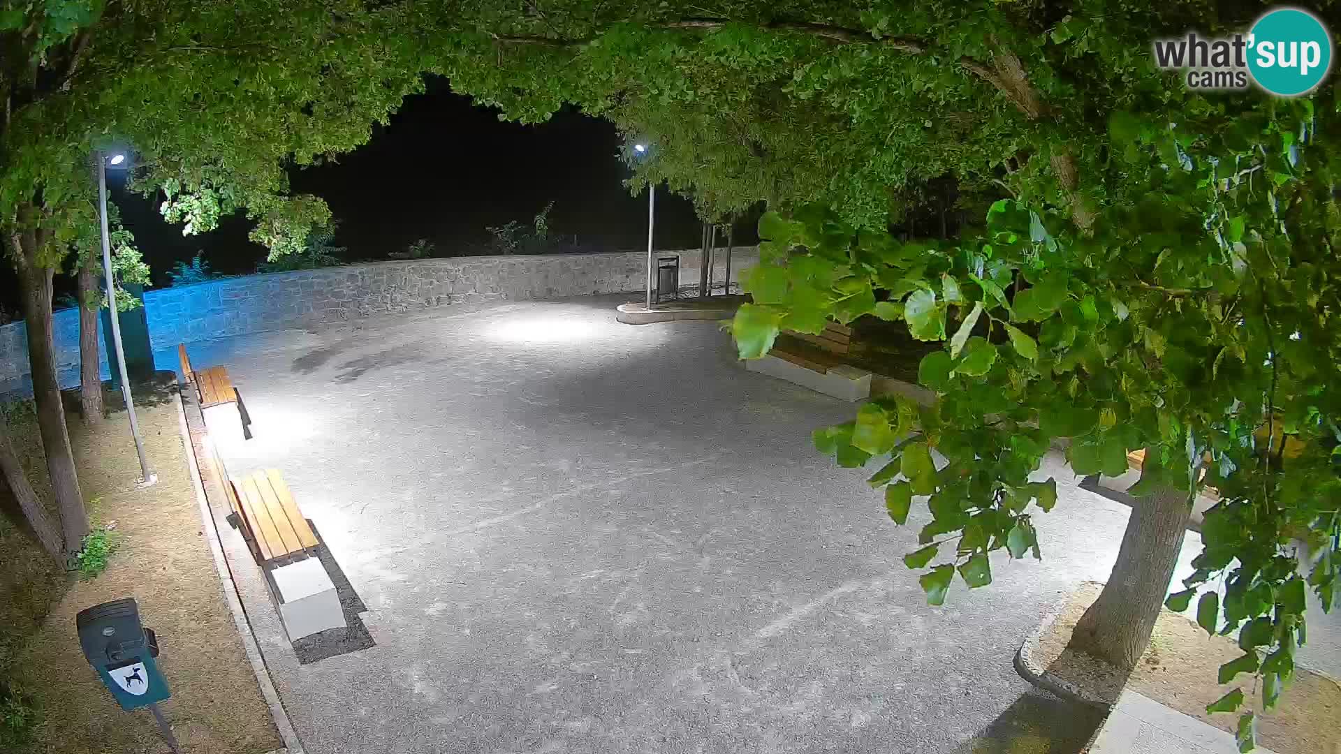 Kamera uživo Senj – Park književnika i Velebitski kanal