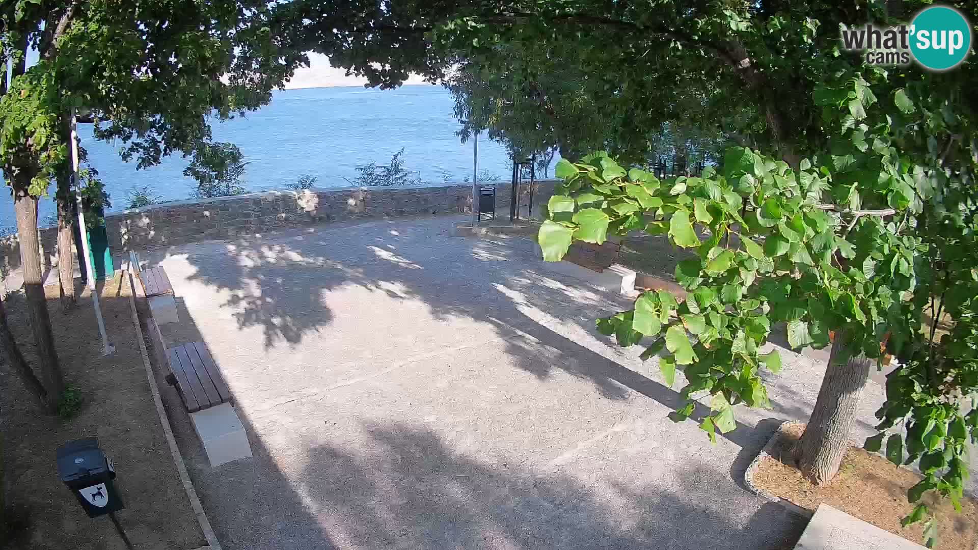 Webcam Senj en direct – Parc des Écrivains et canal du Velebit
