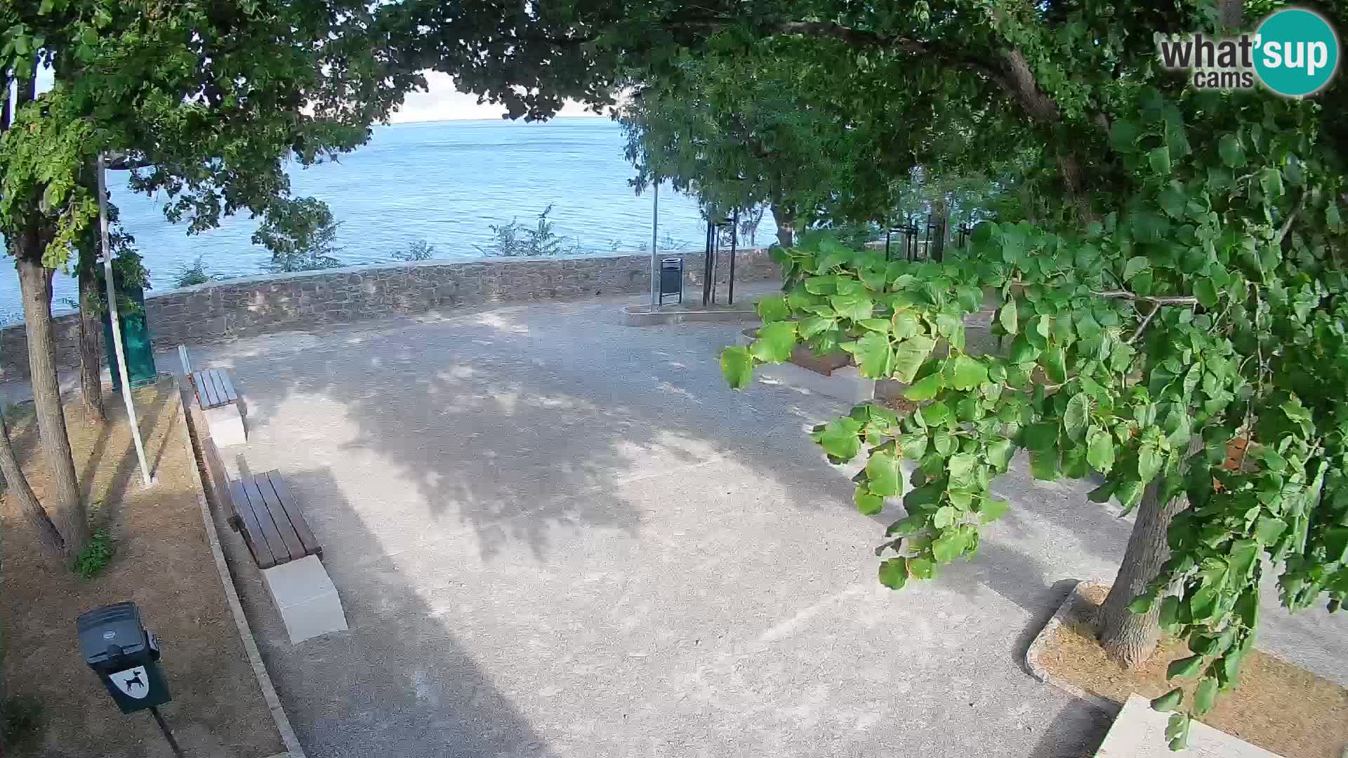 Kamera uživo Senj – Park književnika i Velebitski kanal
