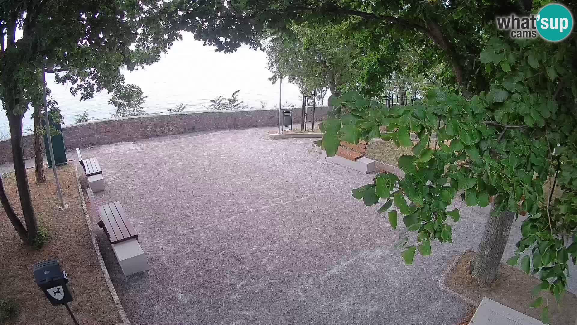 Webcam Senj en direct – Parc des Écrivains et canal du Velebit