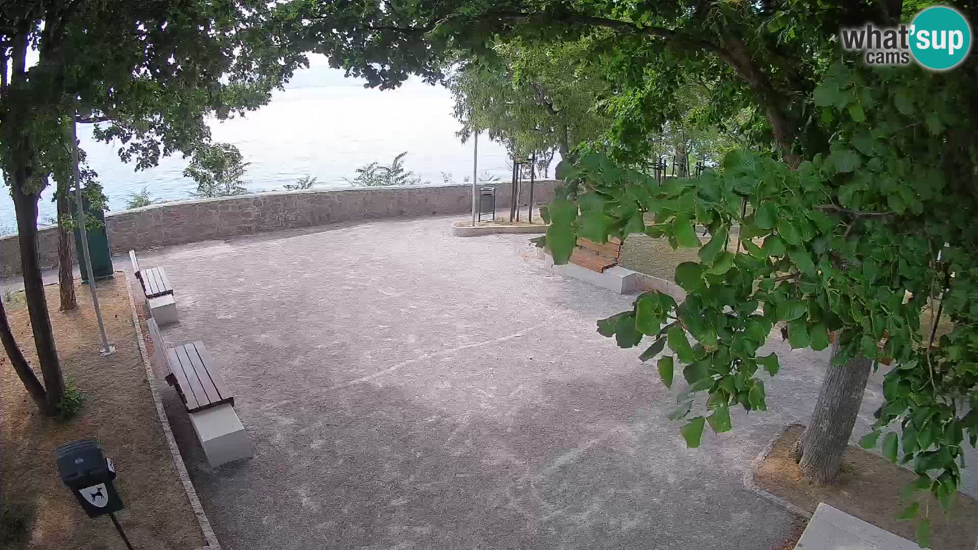 Webcam Senj en direct – Parc des Écrivains et canal du Velebit