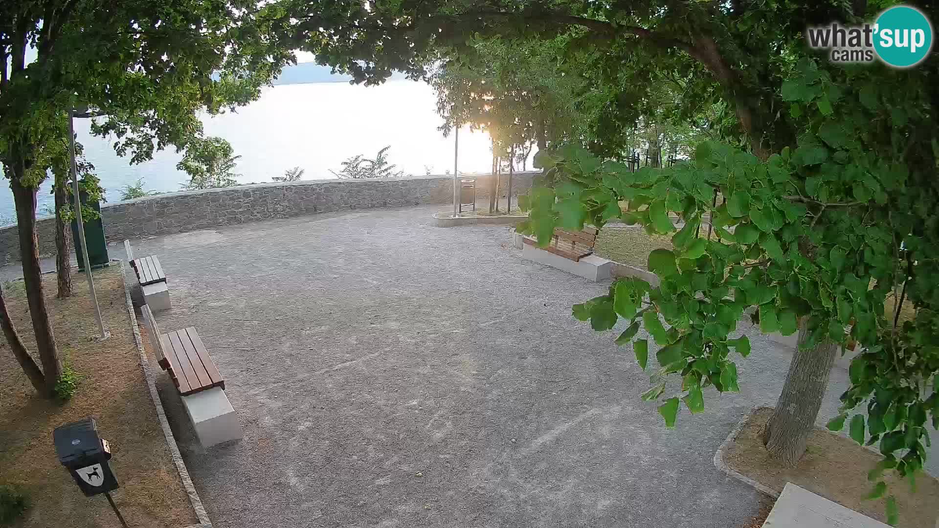 Kamera uživo Senj – Park književnika i Velebitski kanal