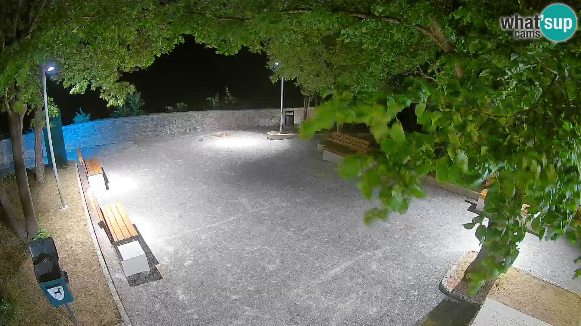 Webcam Senj en direct – Parc des Écrivains et canal du Velebit