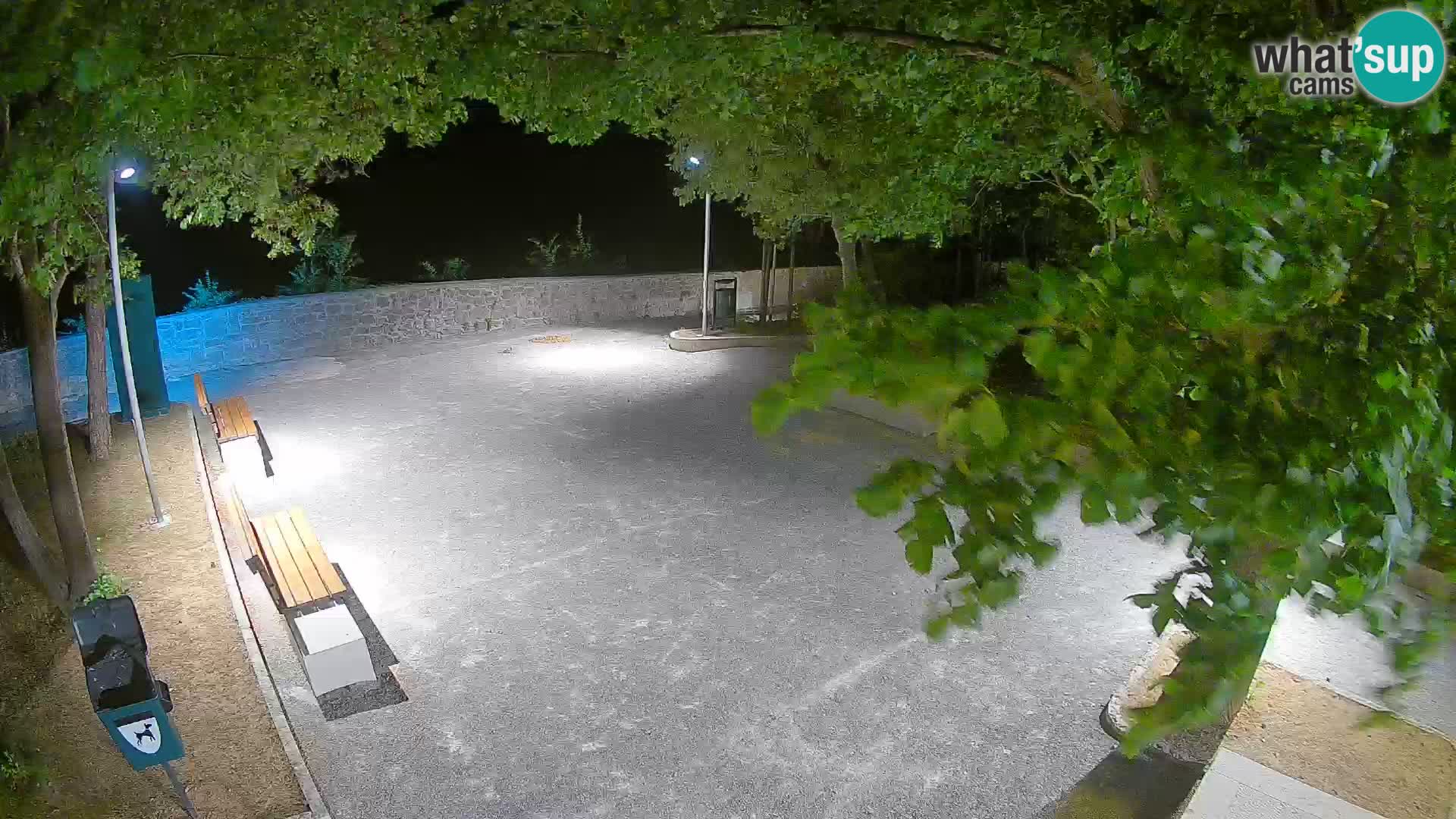 Kamera uživo Senj – Park književnika i Velebitski kanal