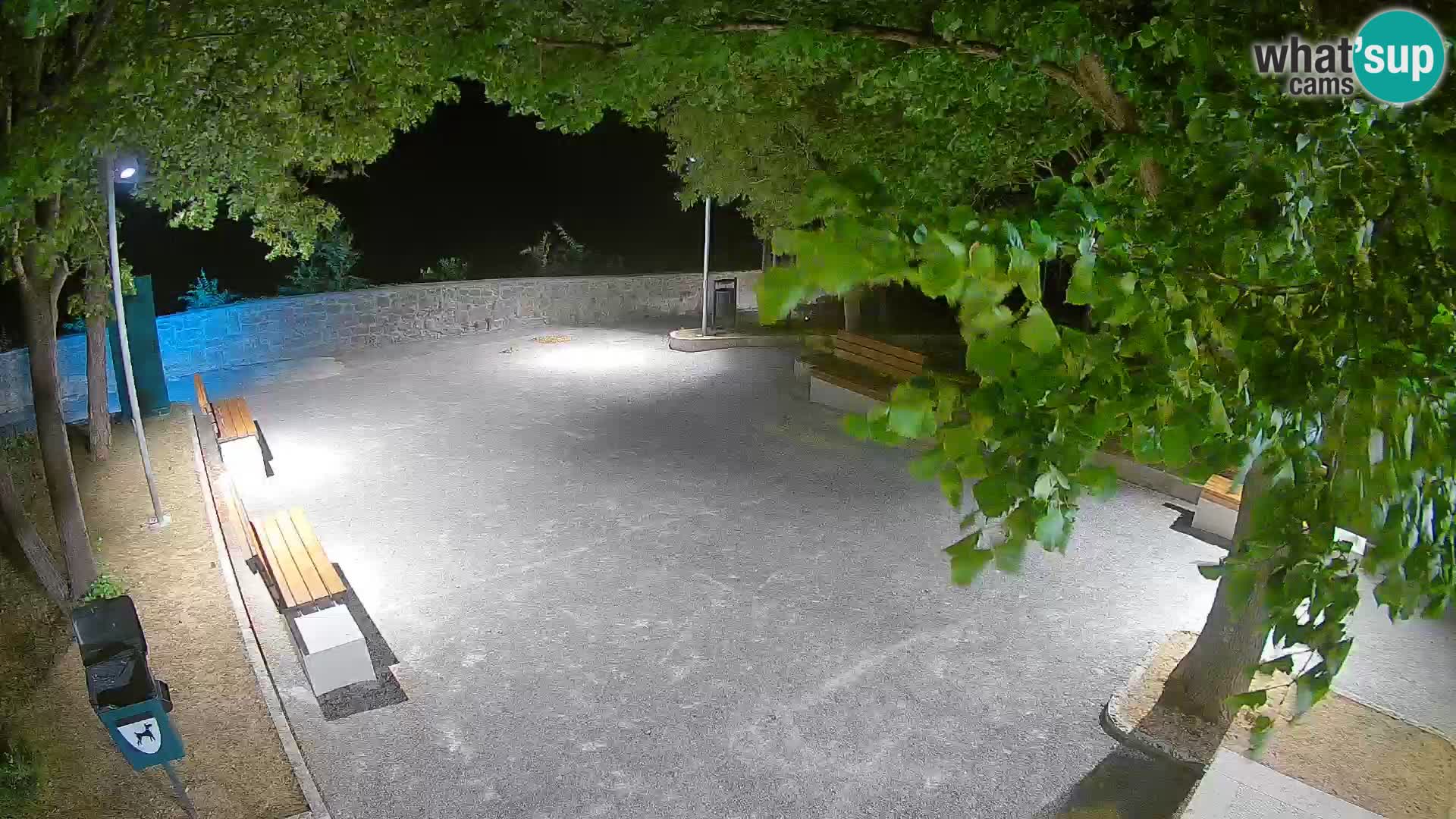 Webcam Senj en direct – Parc des Écrivains et canal du Velebit