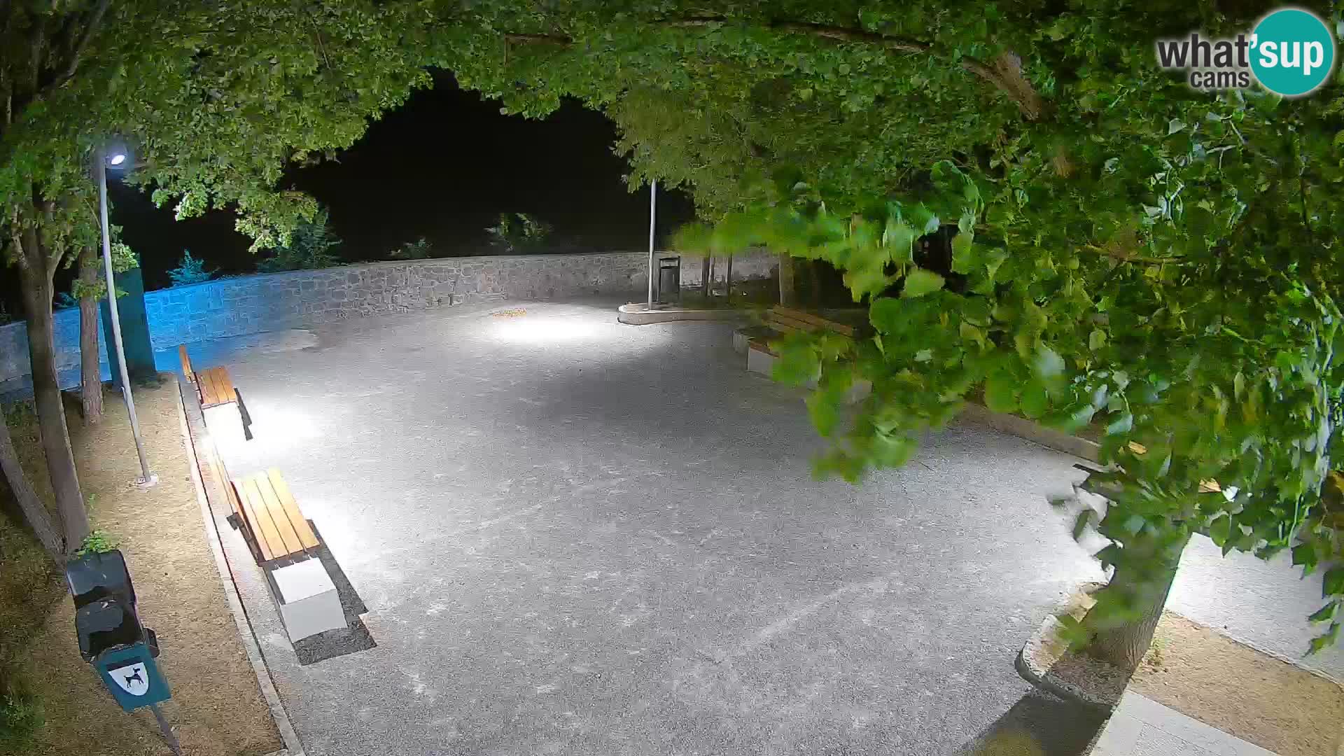 Webcam Senj en direct – Parc des Écrivains et canal du Velebit