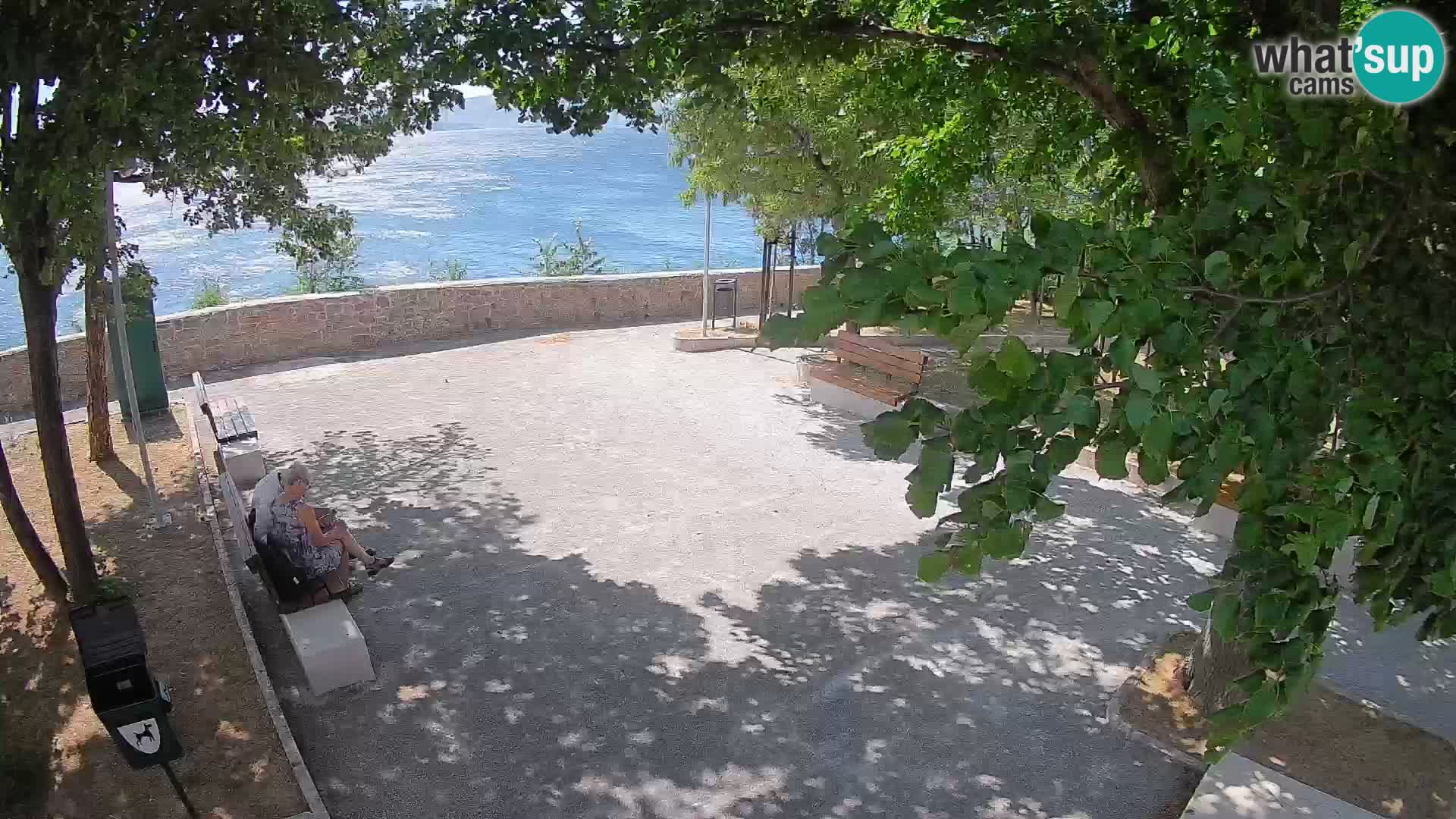 Webcam Senj en direct – Parc des Écrivains et canal du Velebit