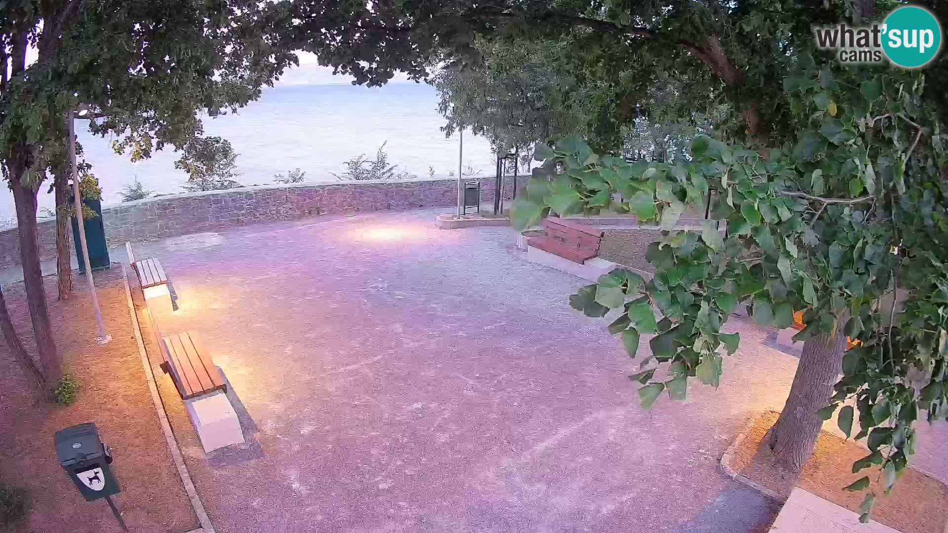 Kamera uživo Senj – Park književnika i Velebitski kanal
