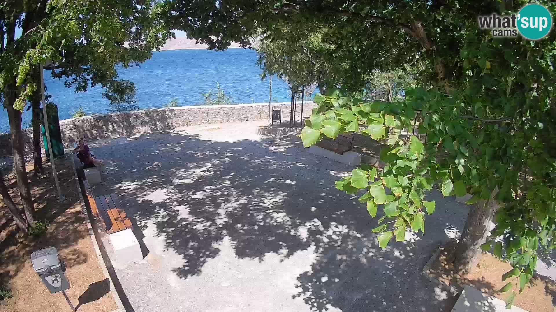Spletna kamera Senj v živo – Park pisateljev in Velebitski kanal