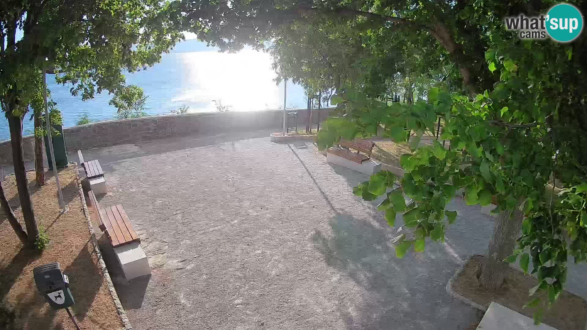 Webcam Senj en direct – Parc des Écrivains et canal du Velebit