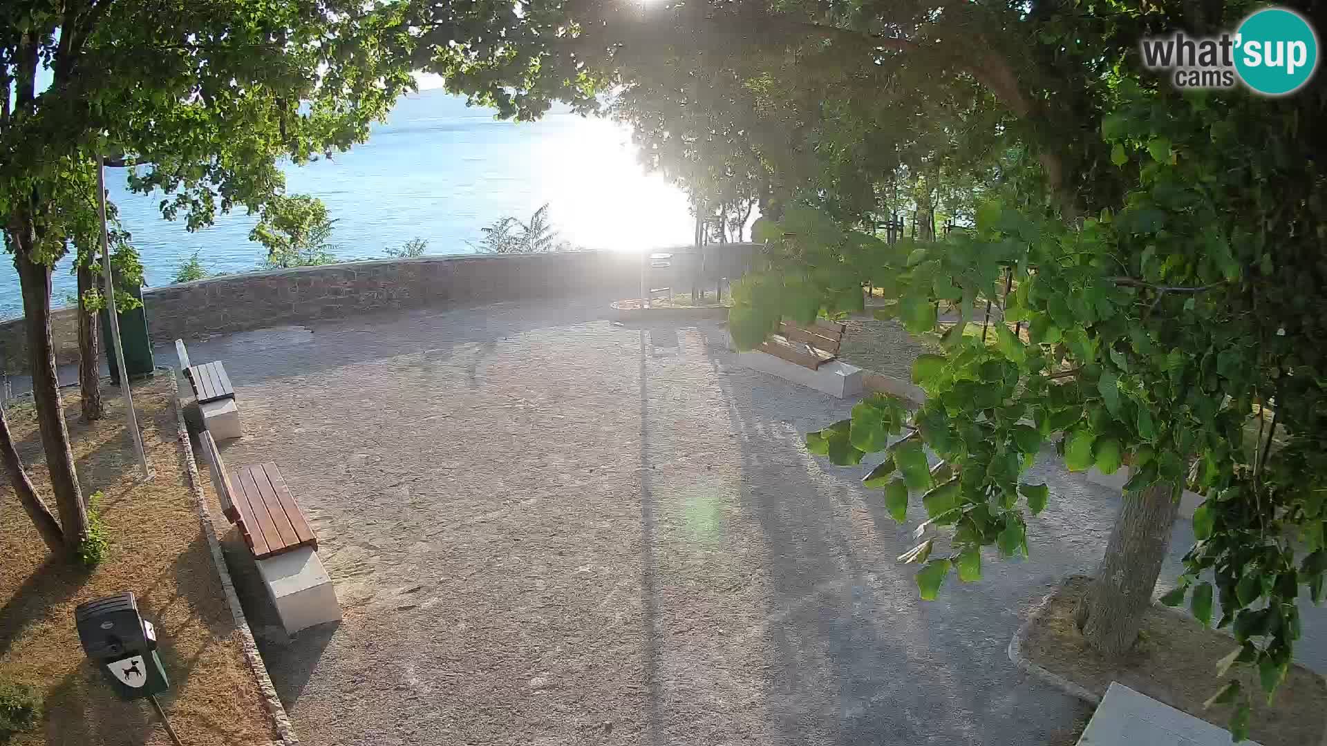 Webcam Senj en direct – Parc des Écrivains et canal du Velebit