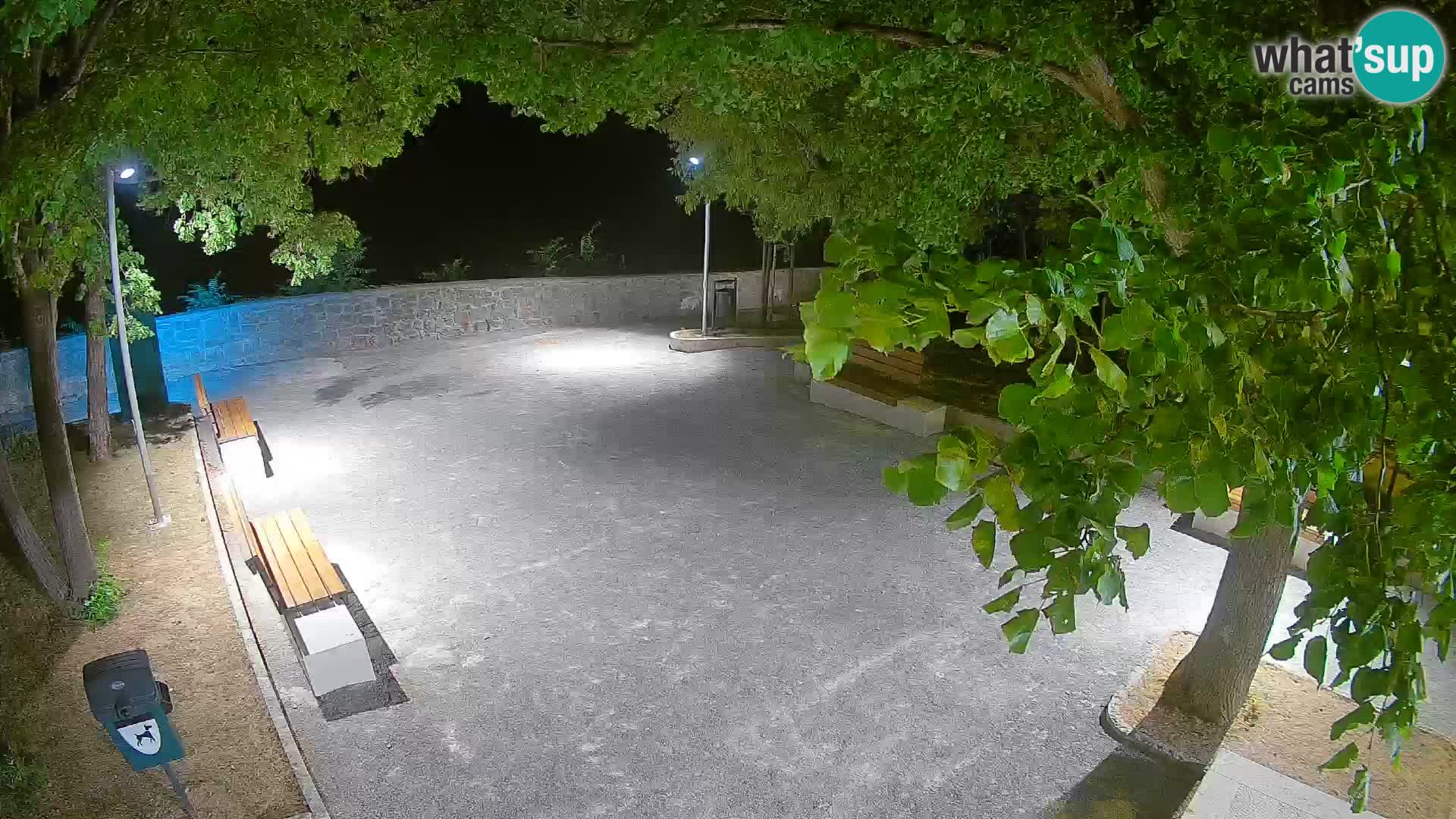 Kamera uživo Senj – Park književnika i Velebitski kanal