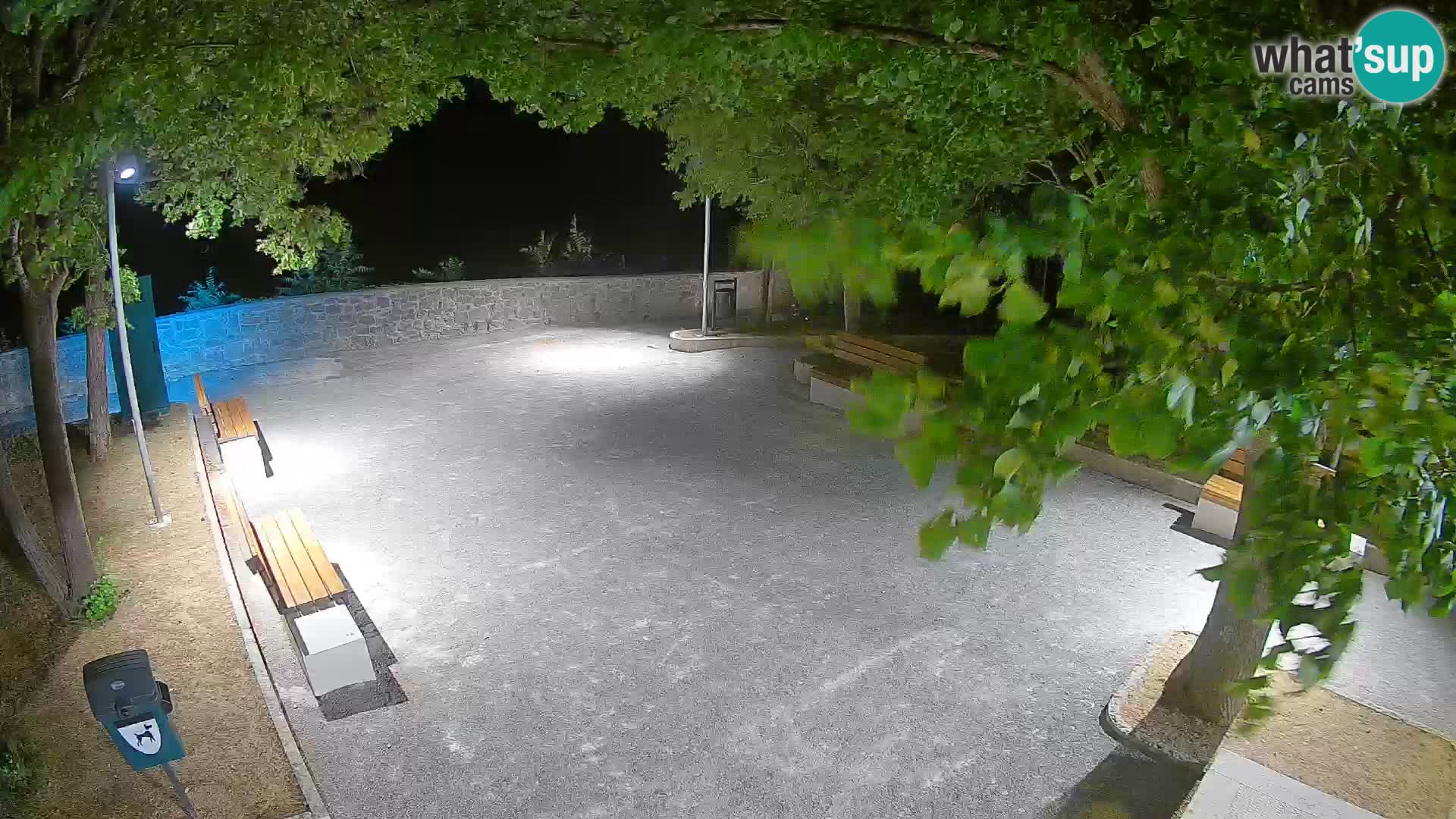 Kamera uživo Senj – Park književnika i Velebitski kanal